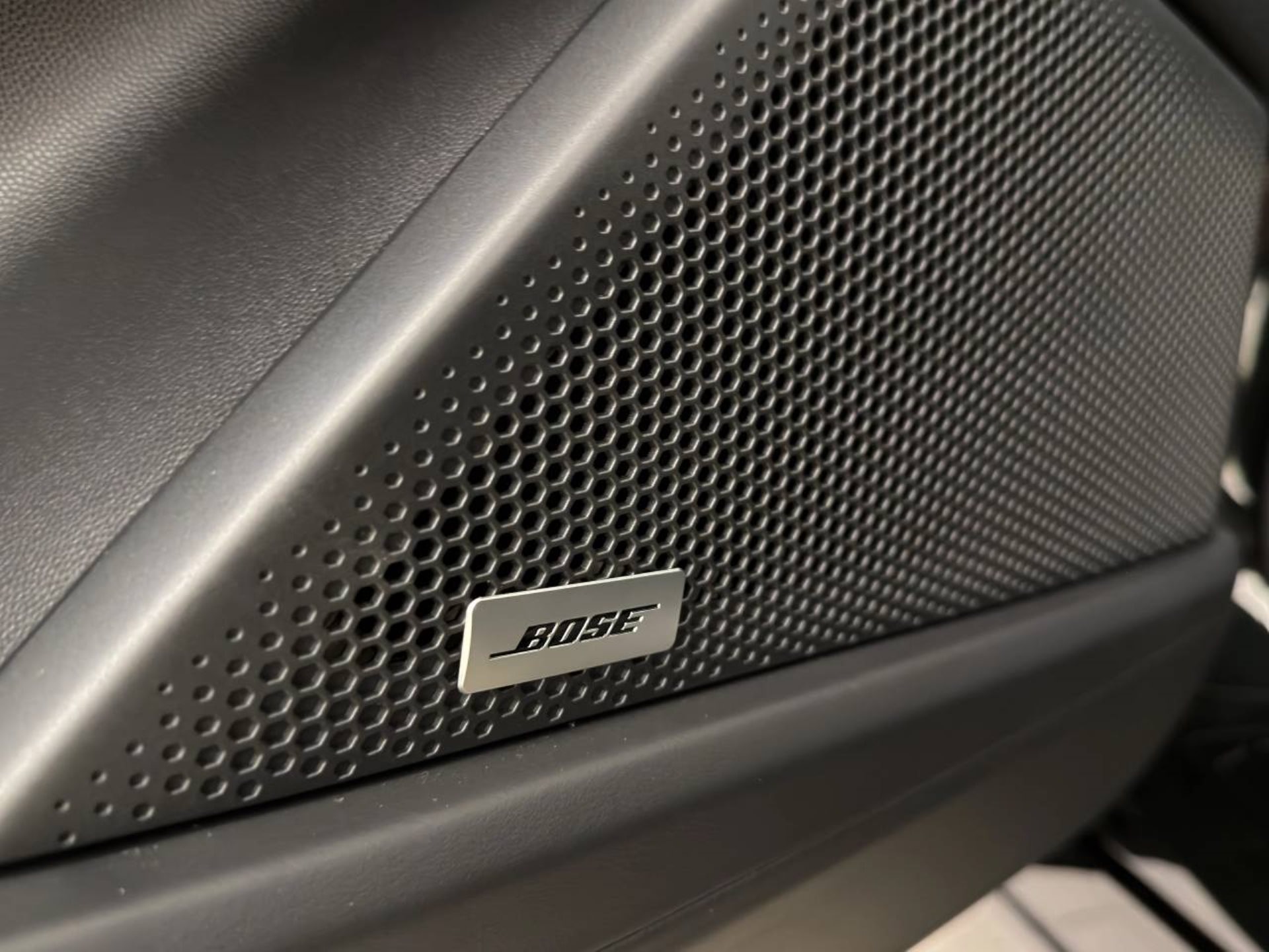 PORSCHE Cayenne Turbo Coupé Electric-image-20