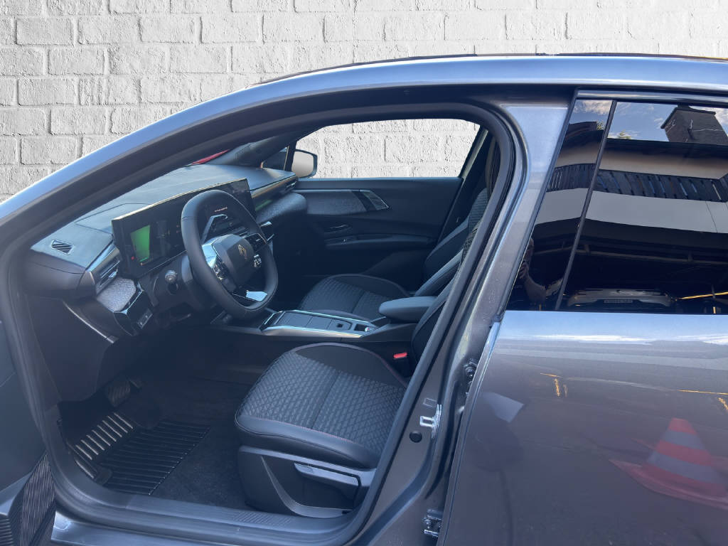 RENAULT Clio 1.8 E-Tech techno-image-5