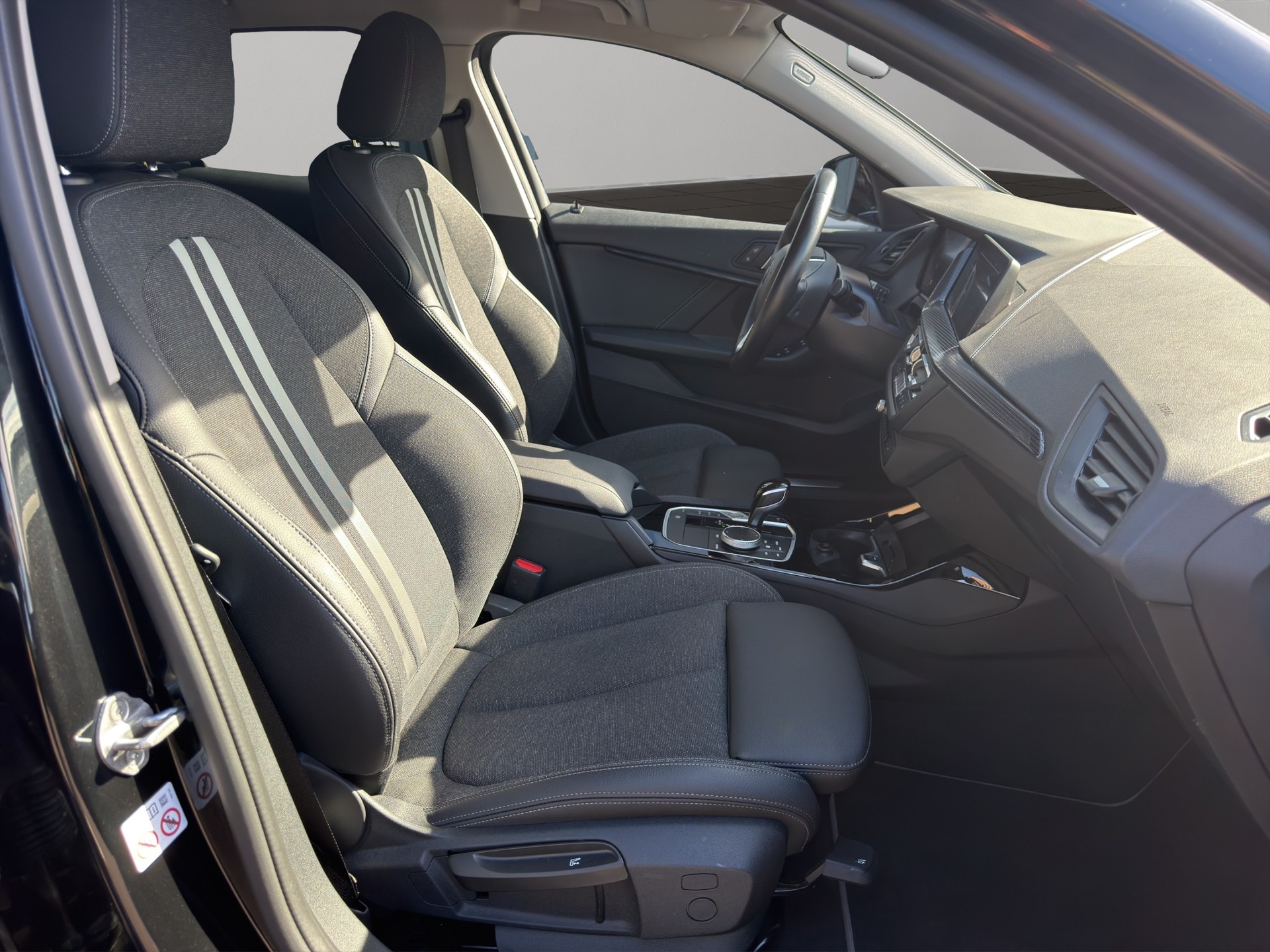 BMW 120d xDrive Steptronic Sport Line-image-18