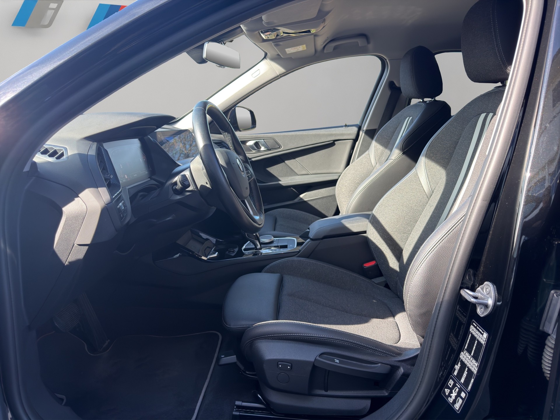 BMW 120d xDrive Steptronic Sport Line-image-15