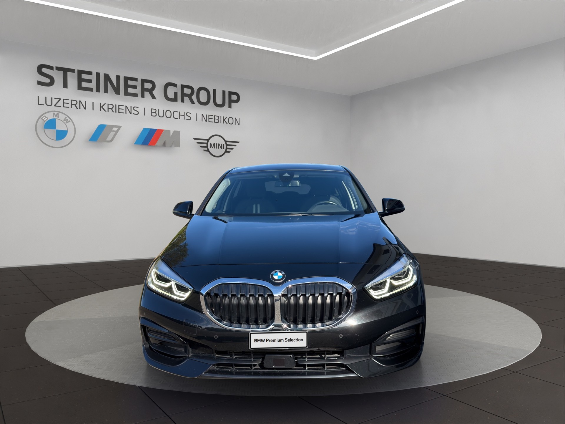 BMW 120d xDrive Steptronic Sport Line-image-1