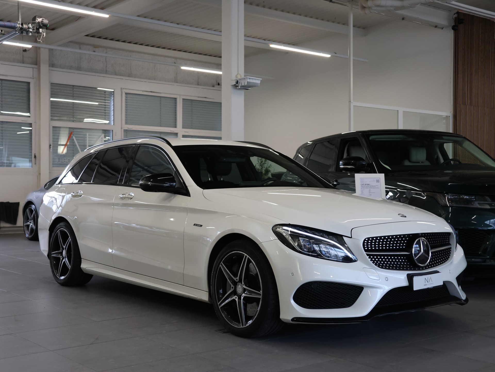 MERCEDES-BENZ C 450 AMG 4Matic 7G-Tronic *DIAMANT-WEISS BRIGHT LACKIERUNG *-image-1