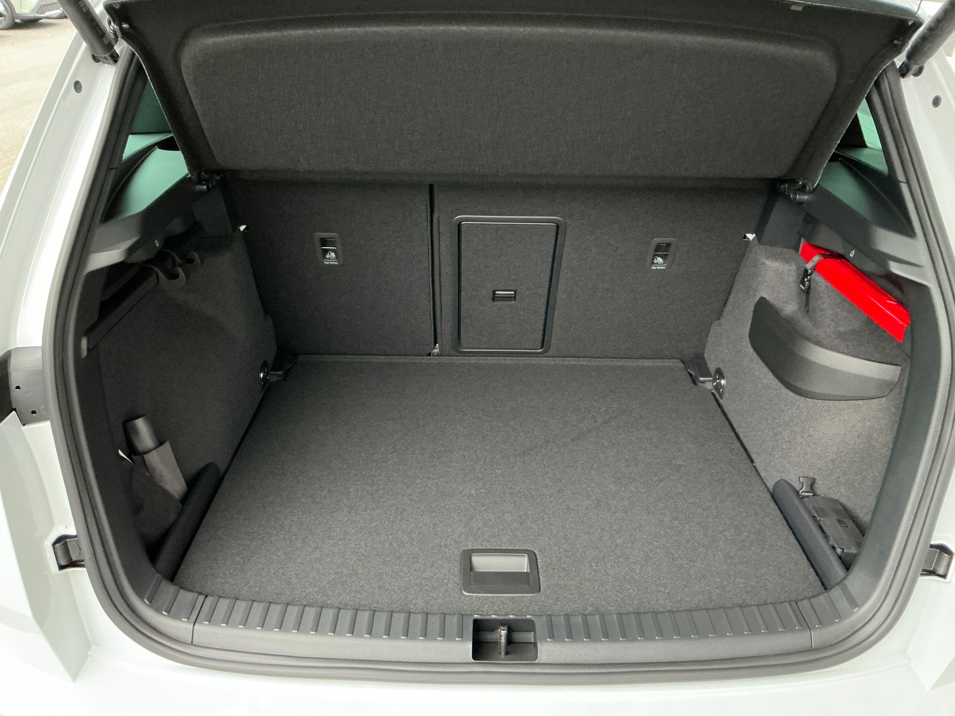 SKODA Karoq 2.0 TSI SportLine 4x4 DSG-image-5