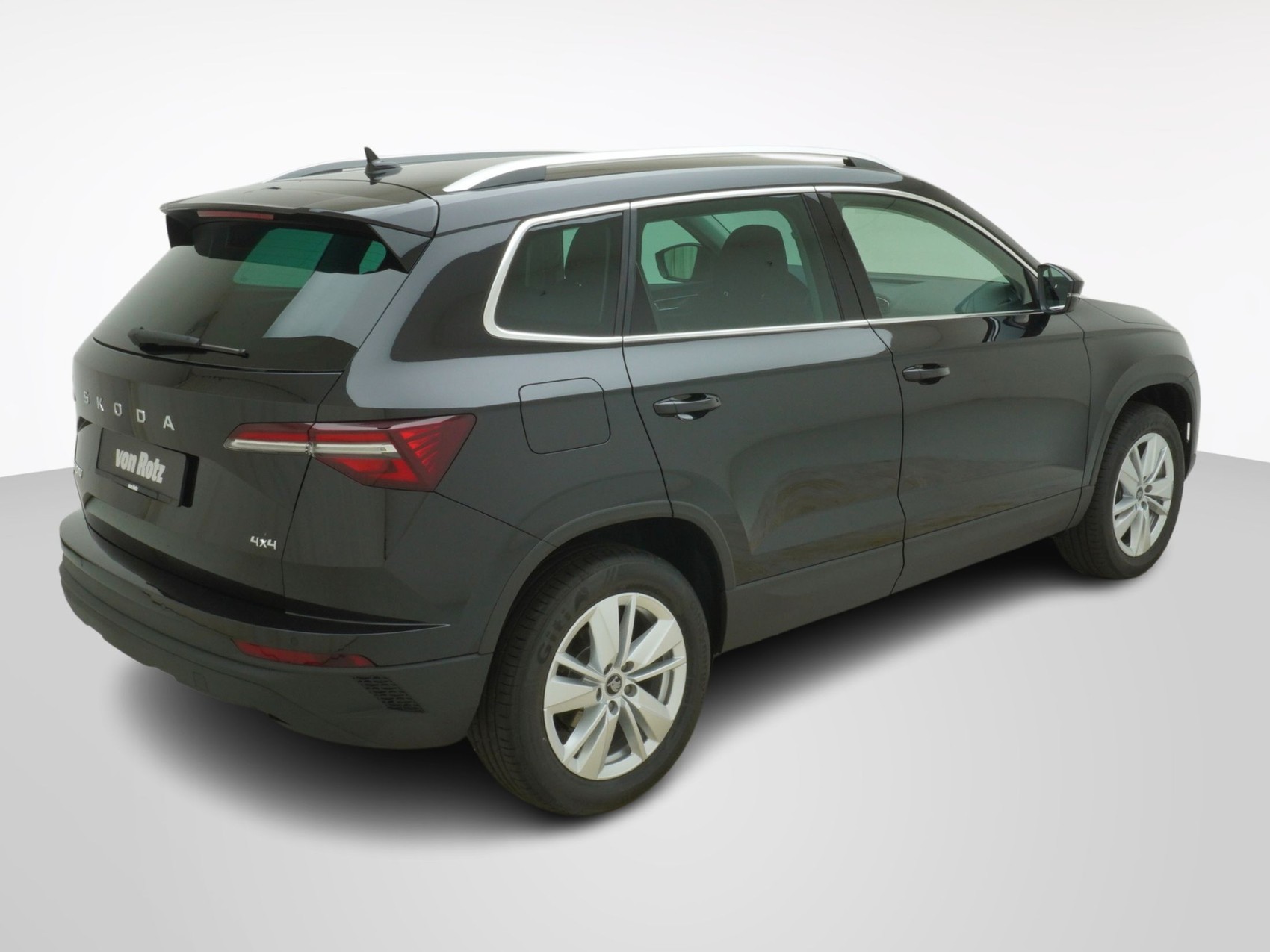 SKODA Karoq 2.0 TDI Selection-Lodge 4x4 DSG-image-4