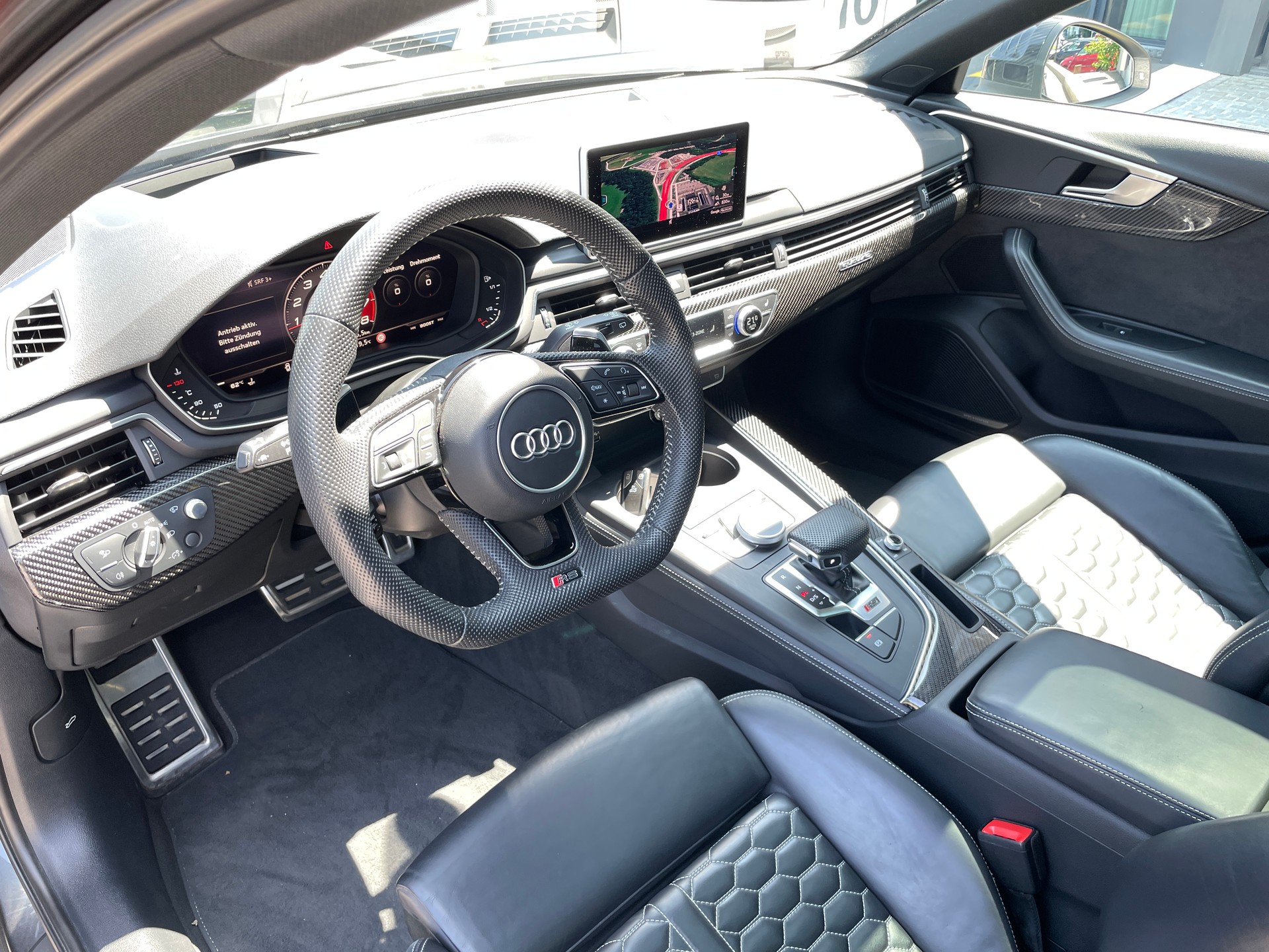 AUDI RS4 Avant 2.9 TFSI quattro tiptronic-image-9