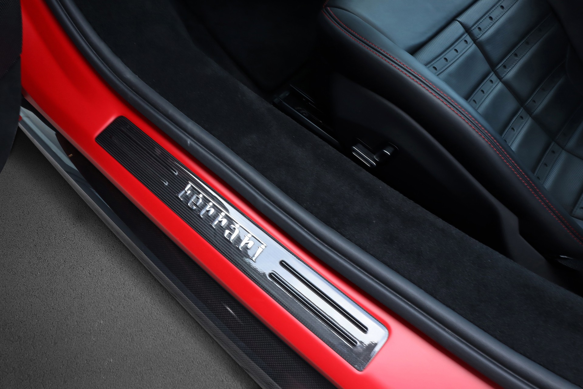 FERRARI 296 GTB-image-12