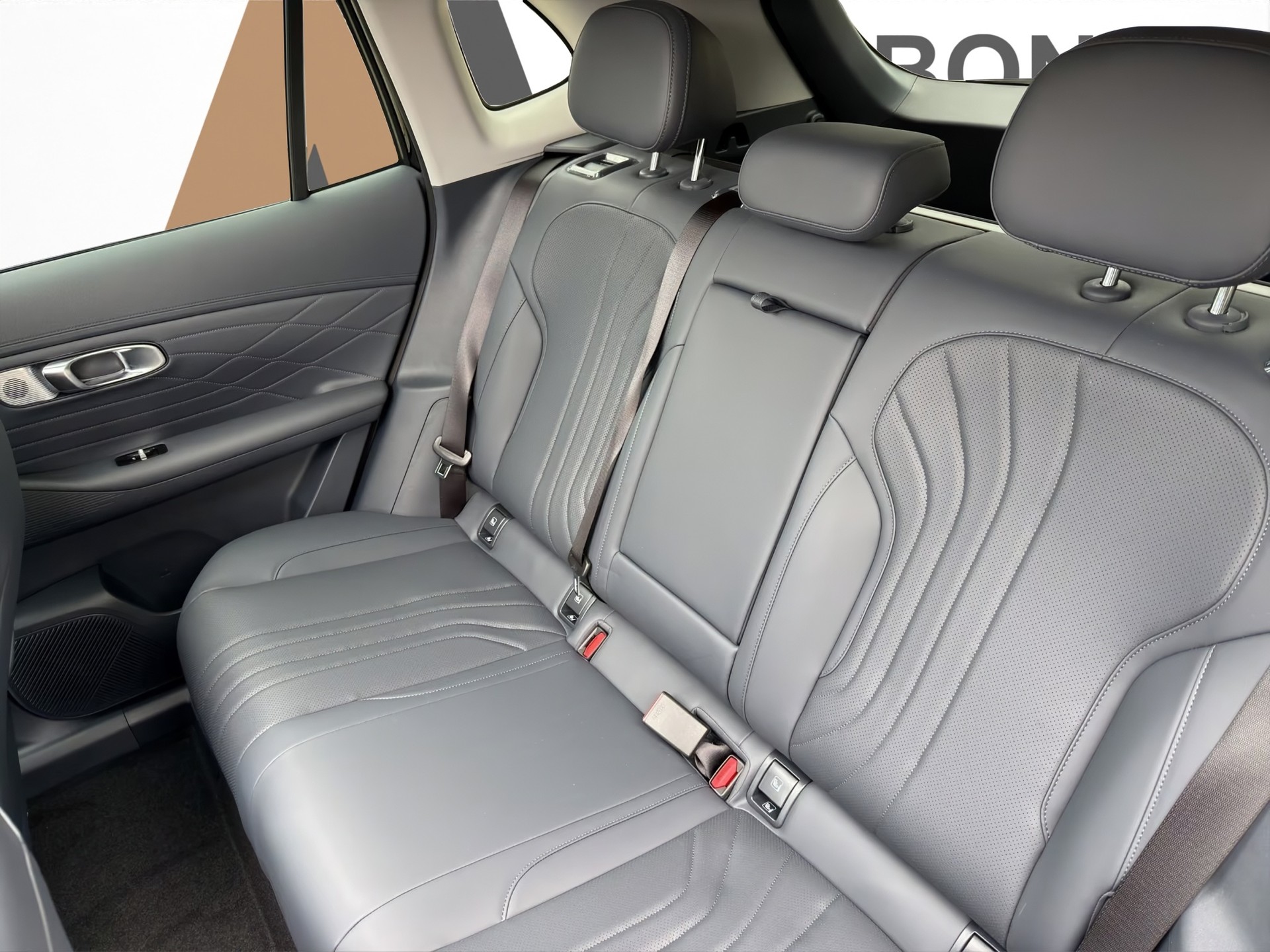 GEELY Starray EM-i Max+ PHEV-image-7