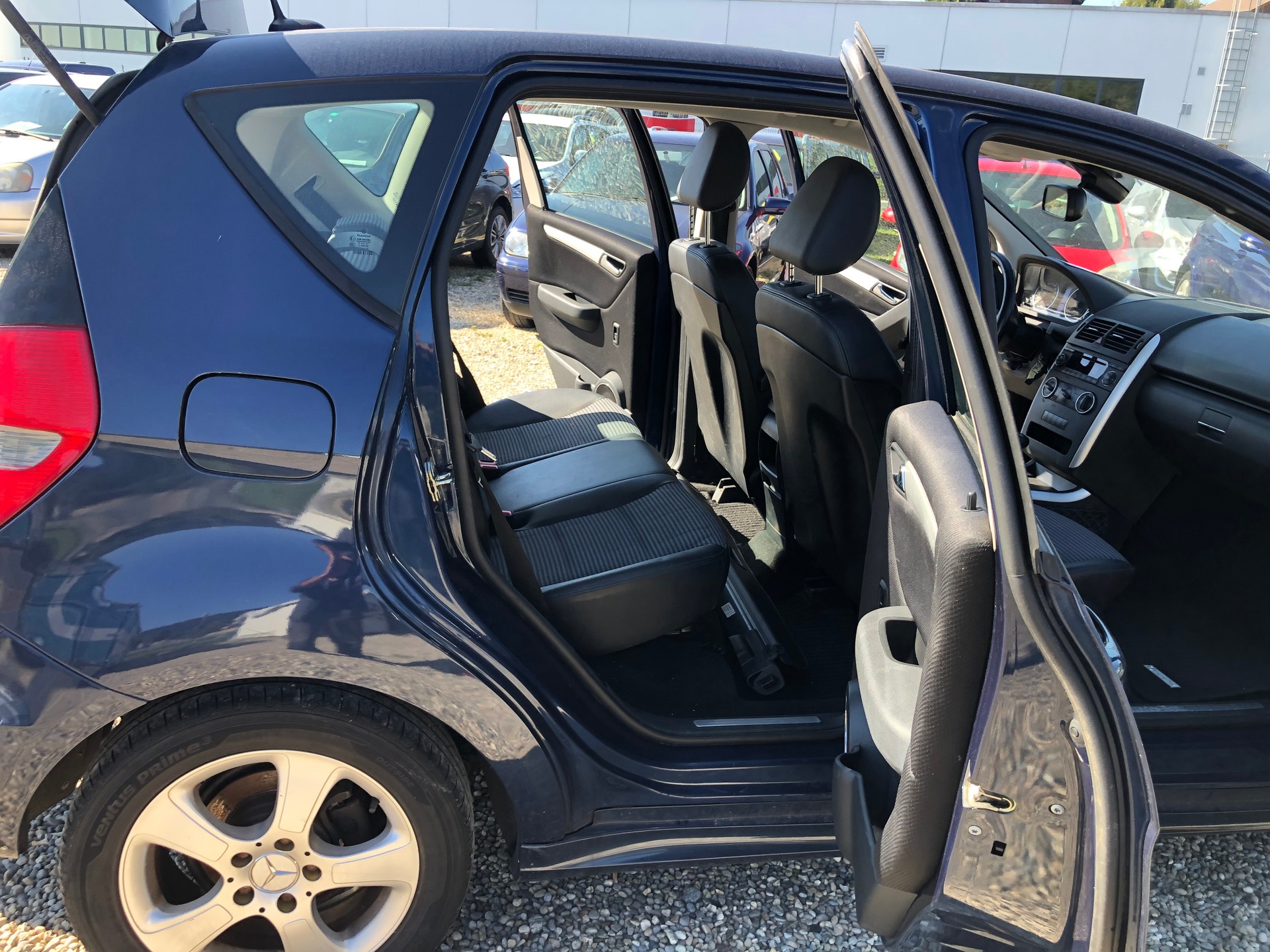 MERCEDES-BENZ A 150 Elégance-image-8