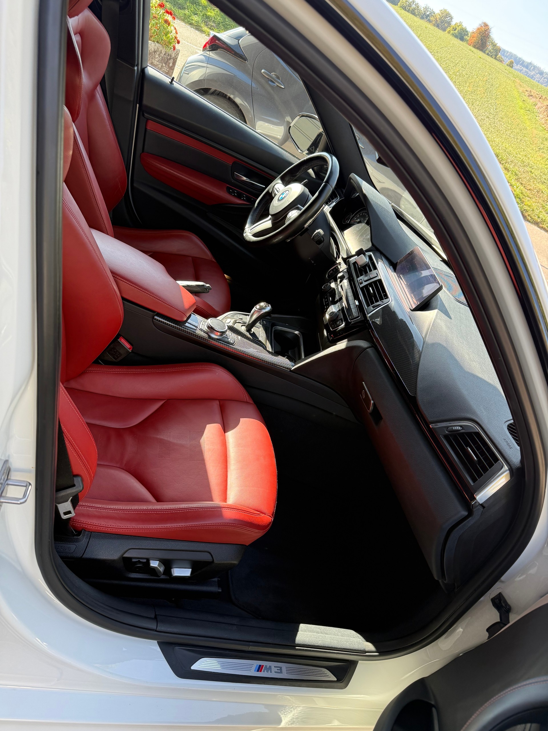 BMW M3 Drivelogic-image-7