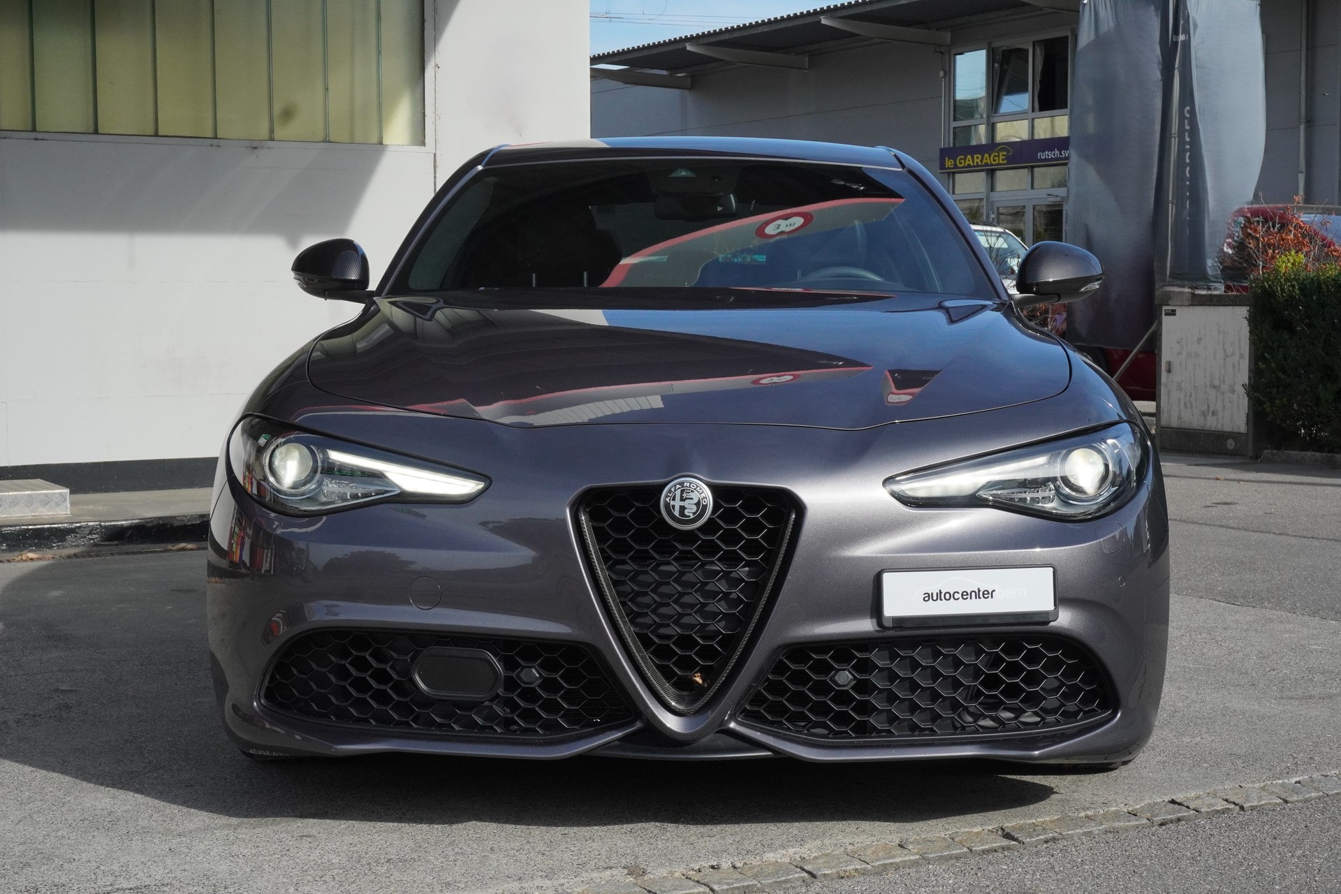 ALFA ROMEO Giulia 2.0 Veloce Q4 Automatic-image-2