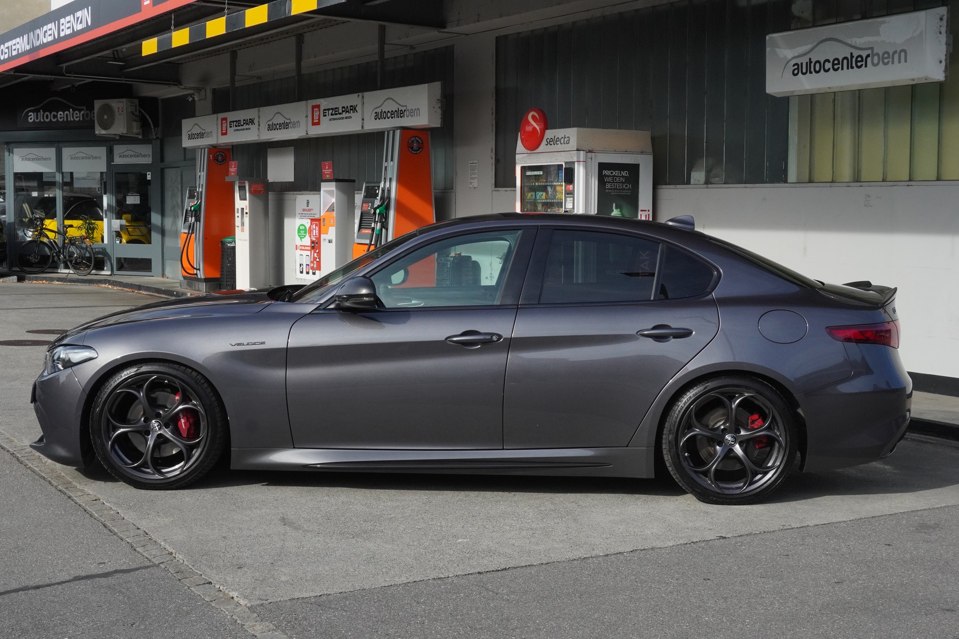 ALFA ROMEO Giulia 2.0 Veloce Q4 Automatic-image-7