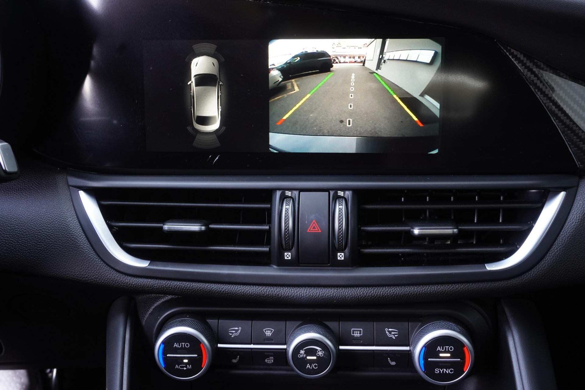 ALFA ROMEO Giulia 2.0 Veloce Q4 Automatic-image-11