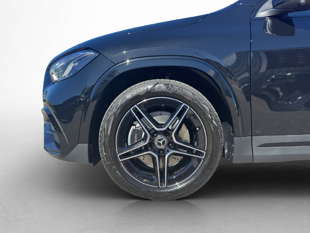 MERCEDES-BENZ GLA 250 Swiss Star-image-7