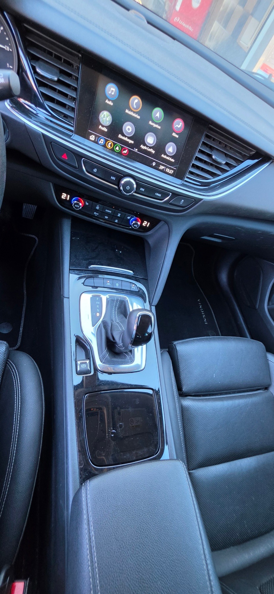 OPEL Insignia 2.0 BiDTI Sports Tourer Excellence 4WD Auto-image-18
