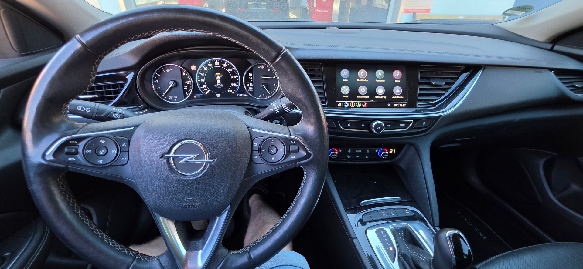 OPEL Insignia 2.0 BiDTI Sports Tourer Excellence 4WD Auto-image-27