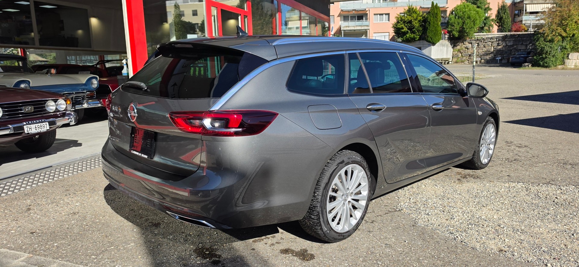 OPEL Insignia 2.0 BiDTI Sports Tourer Excellence 4WD Auto-image-2