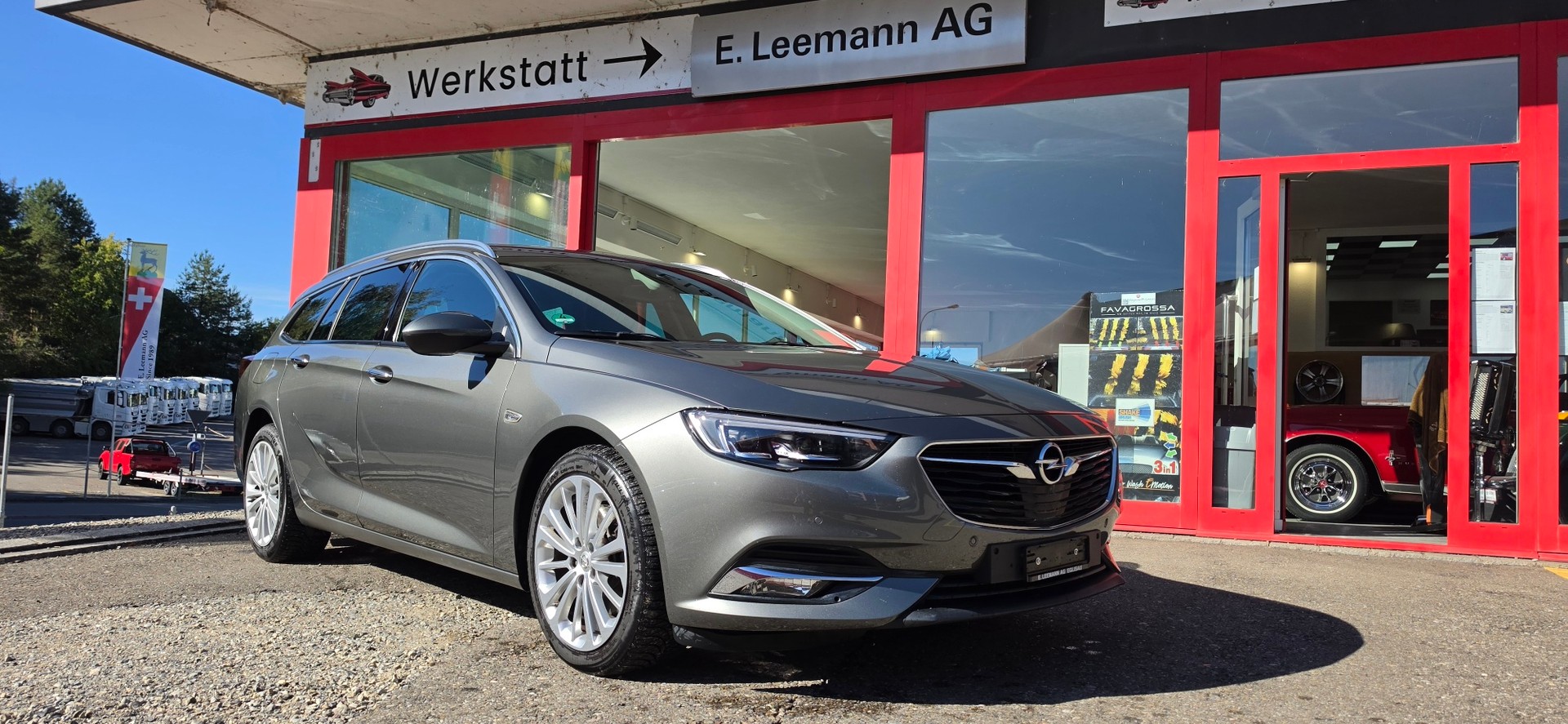 OPEL Insignia 2.0 BiDTI Sports Tourer Excellence 4WD Auto-image-0