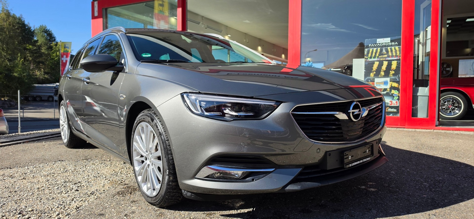 OPEL Insignia 2.0 BiDTI Sports Tourer Excellence 4WD Auto-image-9