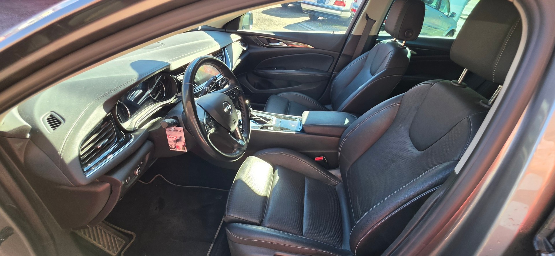 OPEL Insignia 2.0 BiDTI Sports Tourer Excellence 4WD Auto-image-16