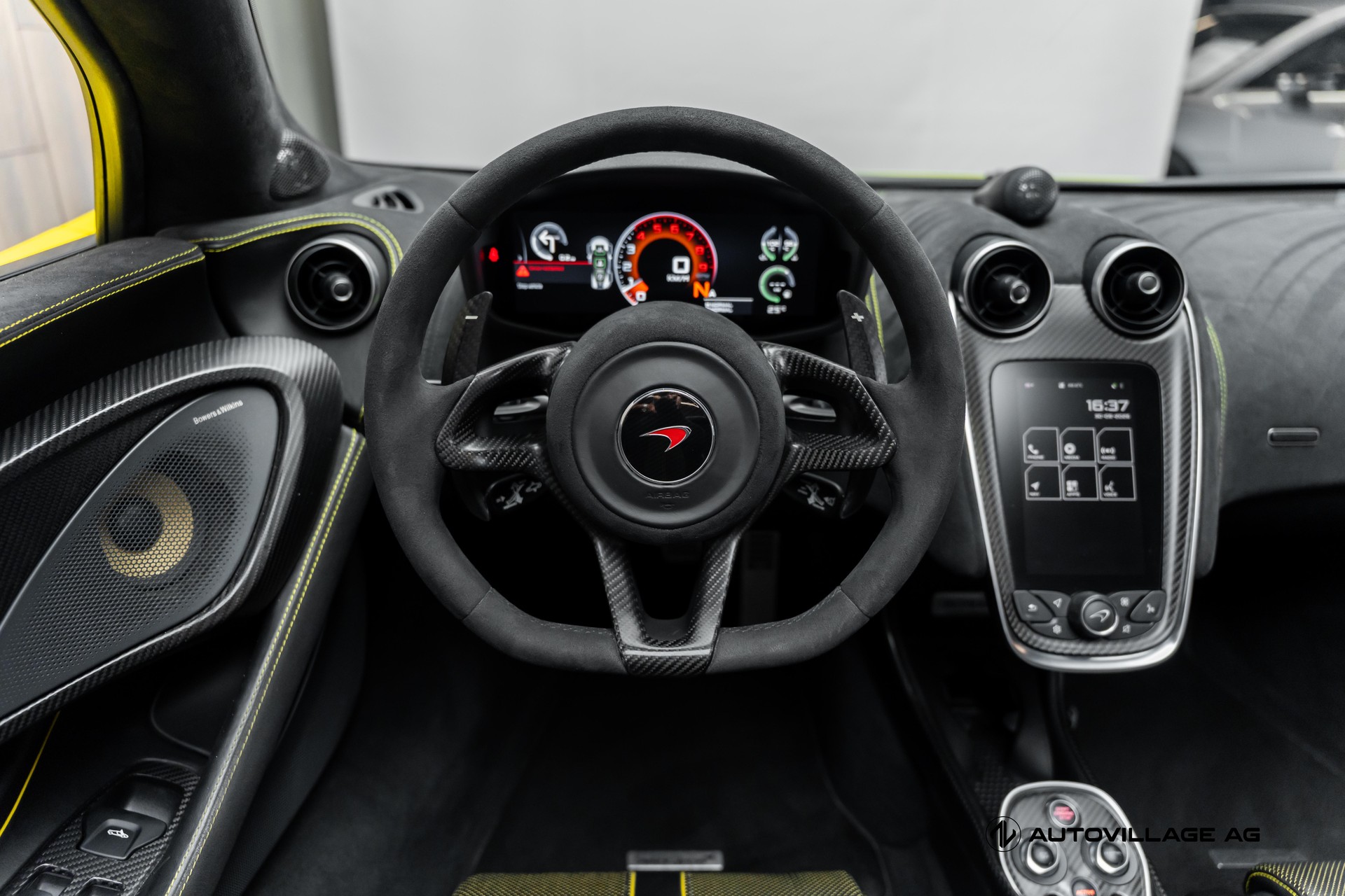 McLAREN 570S Spider 3.8 V8 SSG-image-15