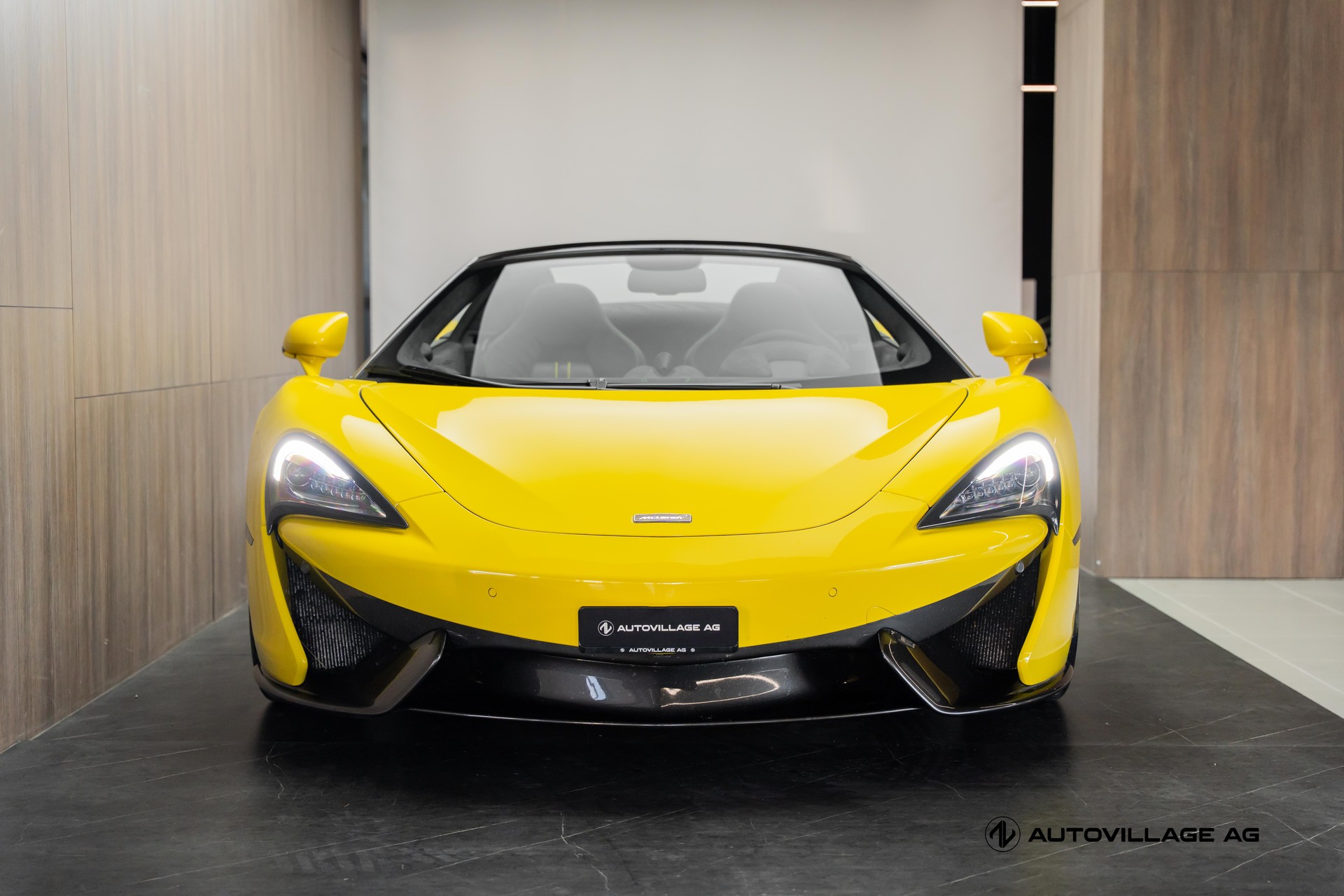 McLAREN 570S Spider 3.8 V8 SSG-image-22