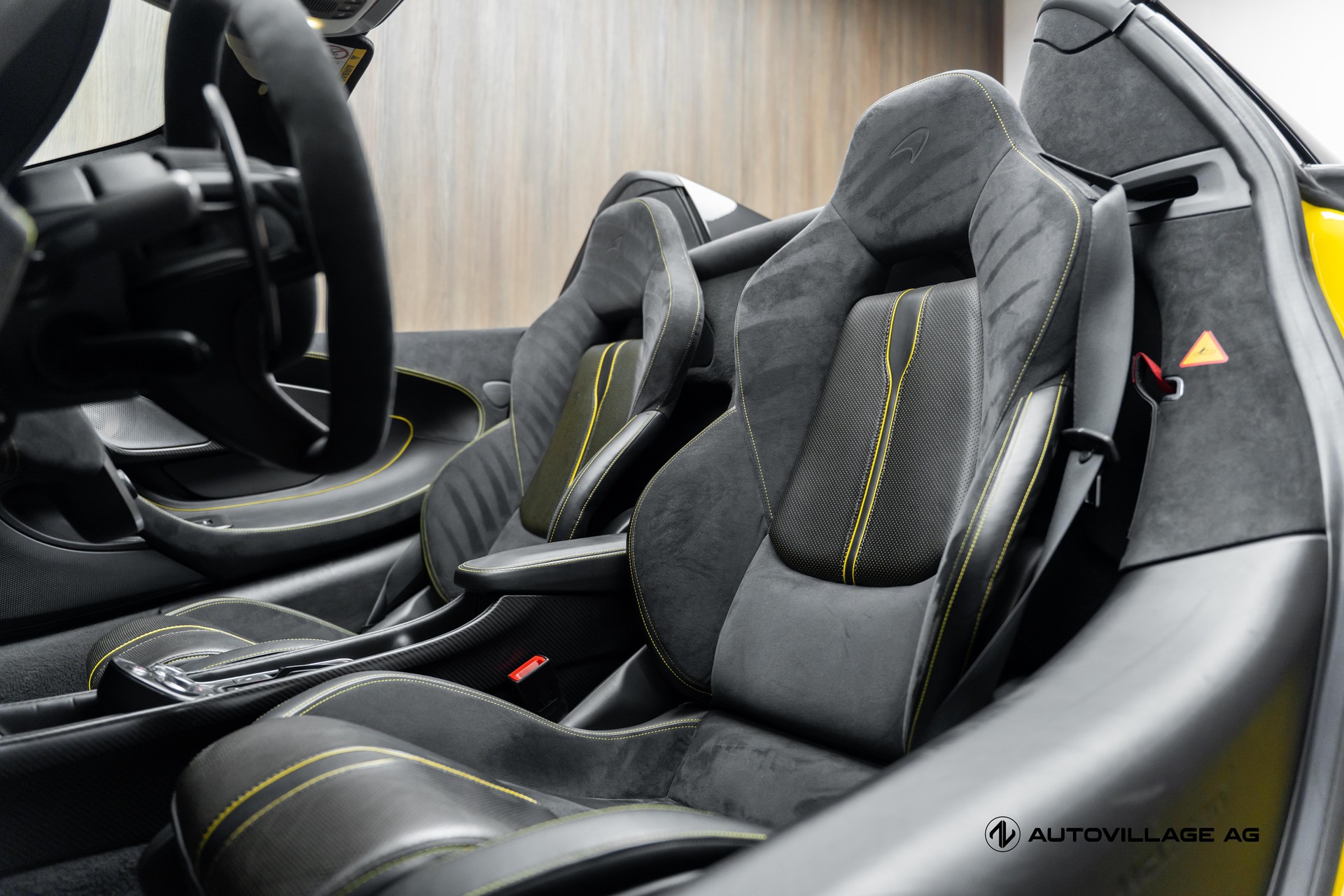 McLAREN 570S Spider 3.8 V8 SSG-image-5