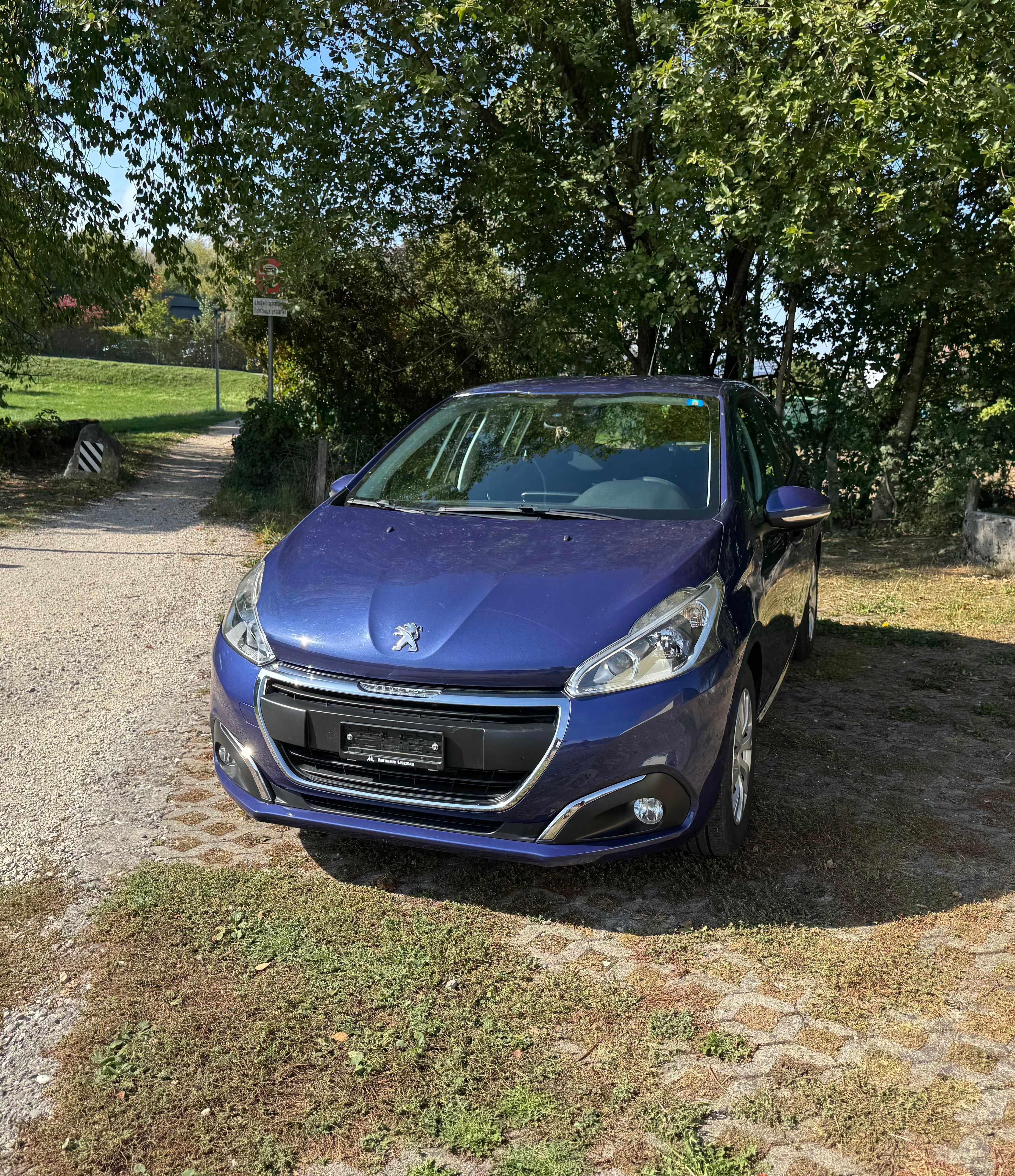 Car photo