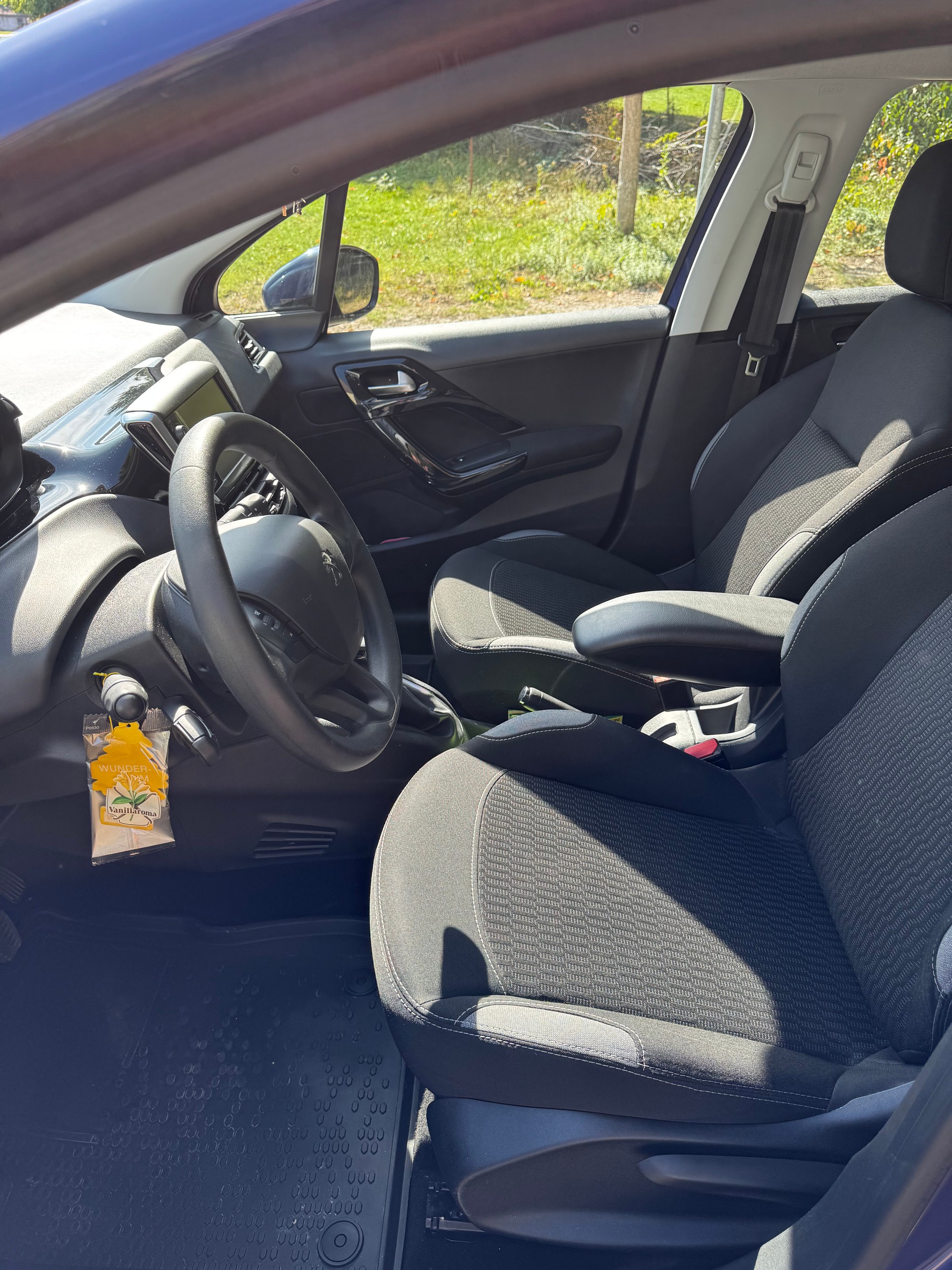 PEUGEOT 208 1.2 VTI Access-image-8