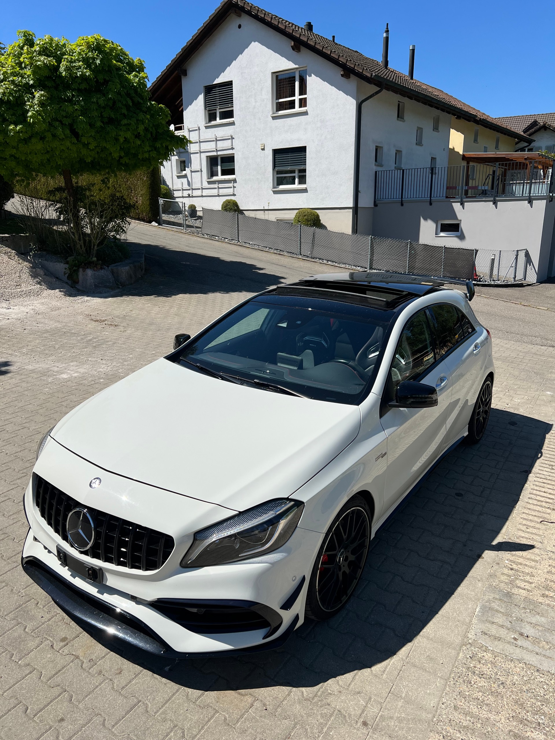 MERCEDES-BENZ A 45 AMG-image-1
