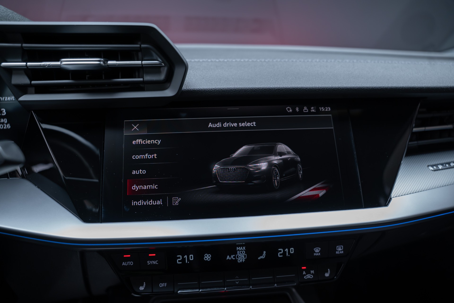 AUDI S3 Limousine 2.0 TFSI quattro S-Tronic / Sportsitze / Sportlenkrad / Virtual Cockpit-image-27