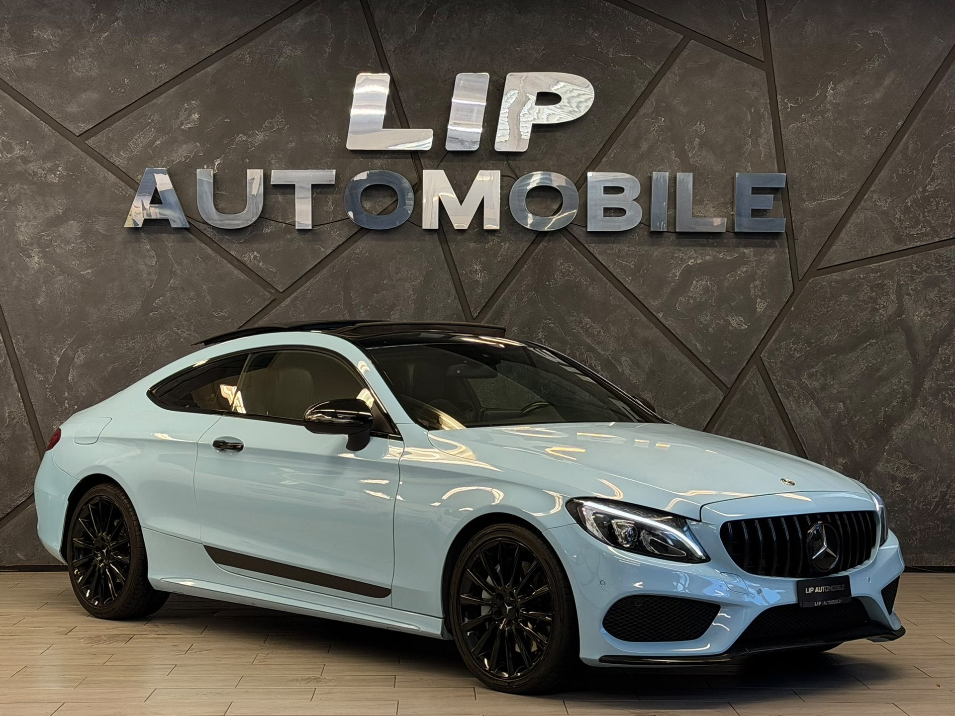 MERCEDES-BENZ C 300 AMG Line Coupé 7G-tronic-image-2