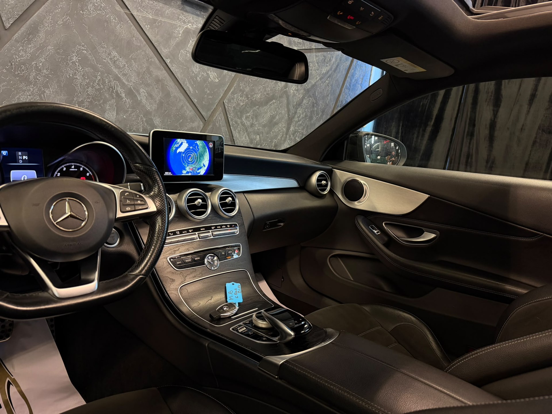 MERCEDES-BENZ C 300 AMG Line Coupé 7G-tronic-image-9