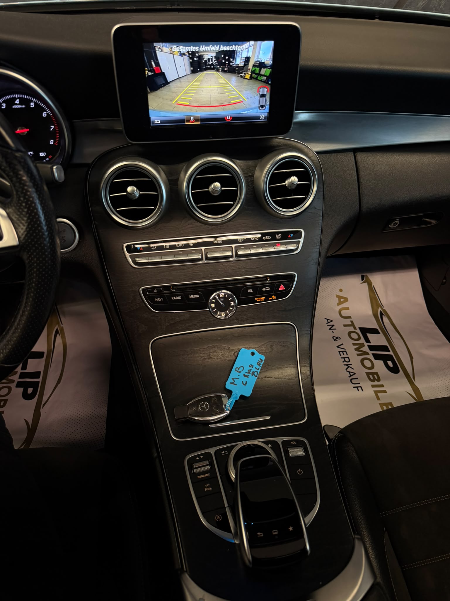 MERCEDES-BENZ C 300 AMG Line Coupé 7G-tronic-image-10