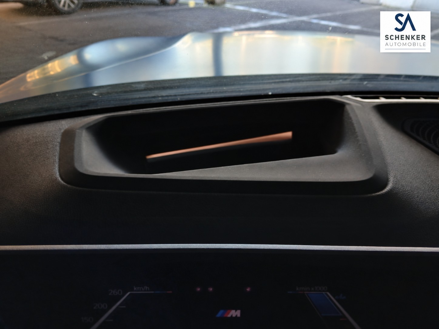 BMW 320d xDrive 48V Touring Steptronic M Sport Pro-image-9