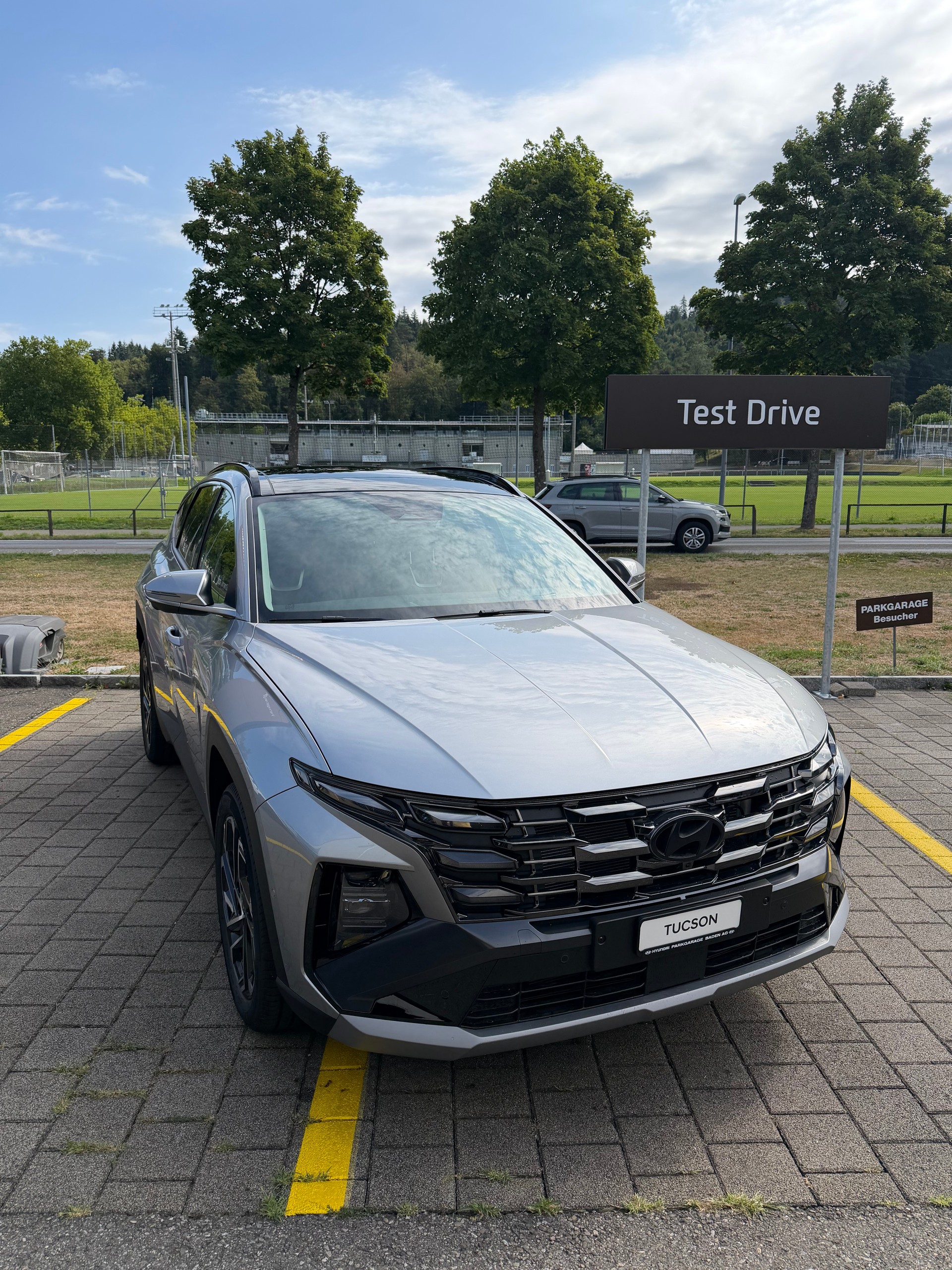HYUNDAI Tucson 1.6 TGDI HEV Vertex Swiss Edition 4WD-image-4