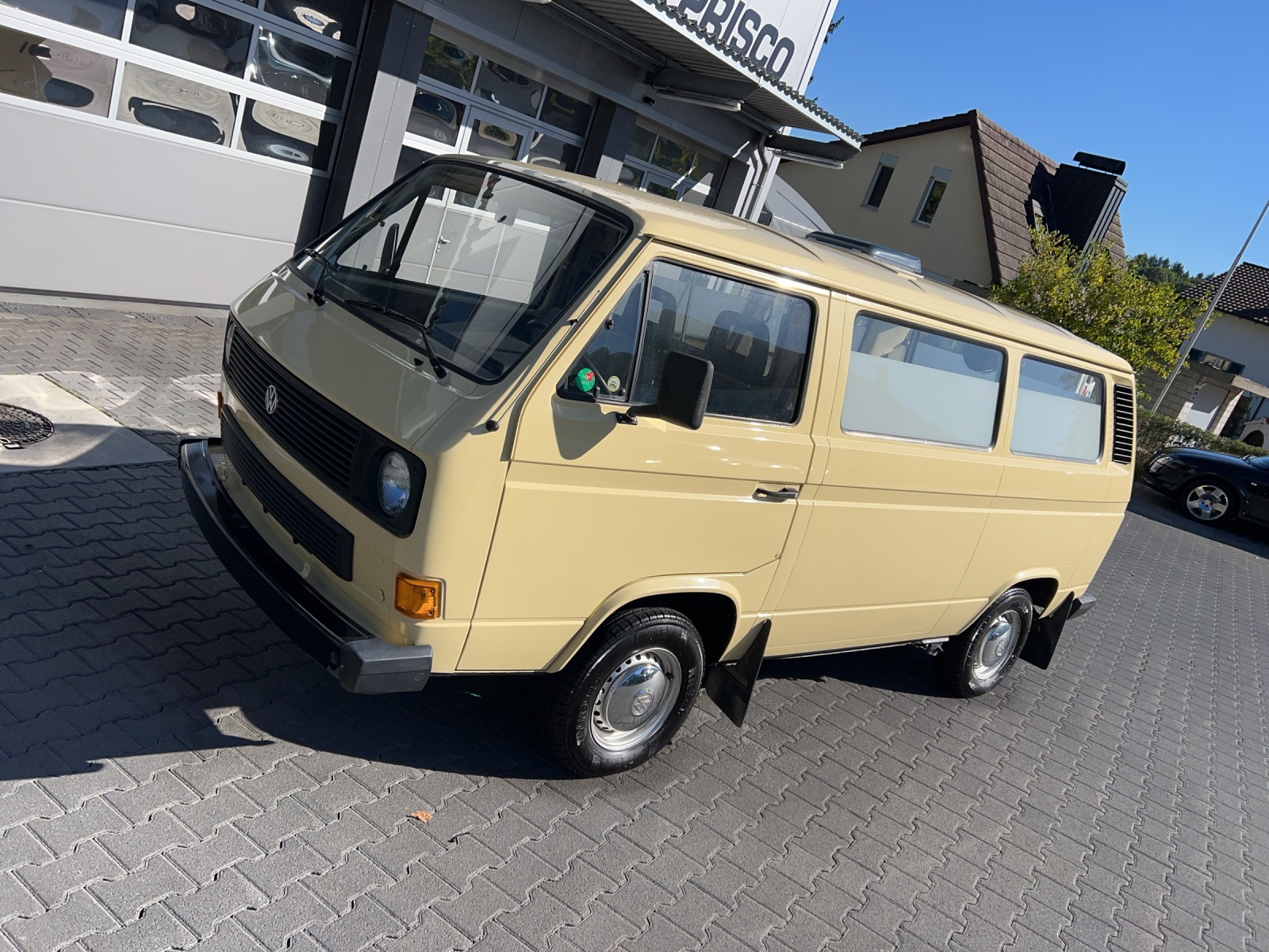 VW T3 Militär Krankenwagen-image-11
