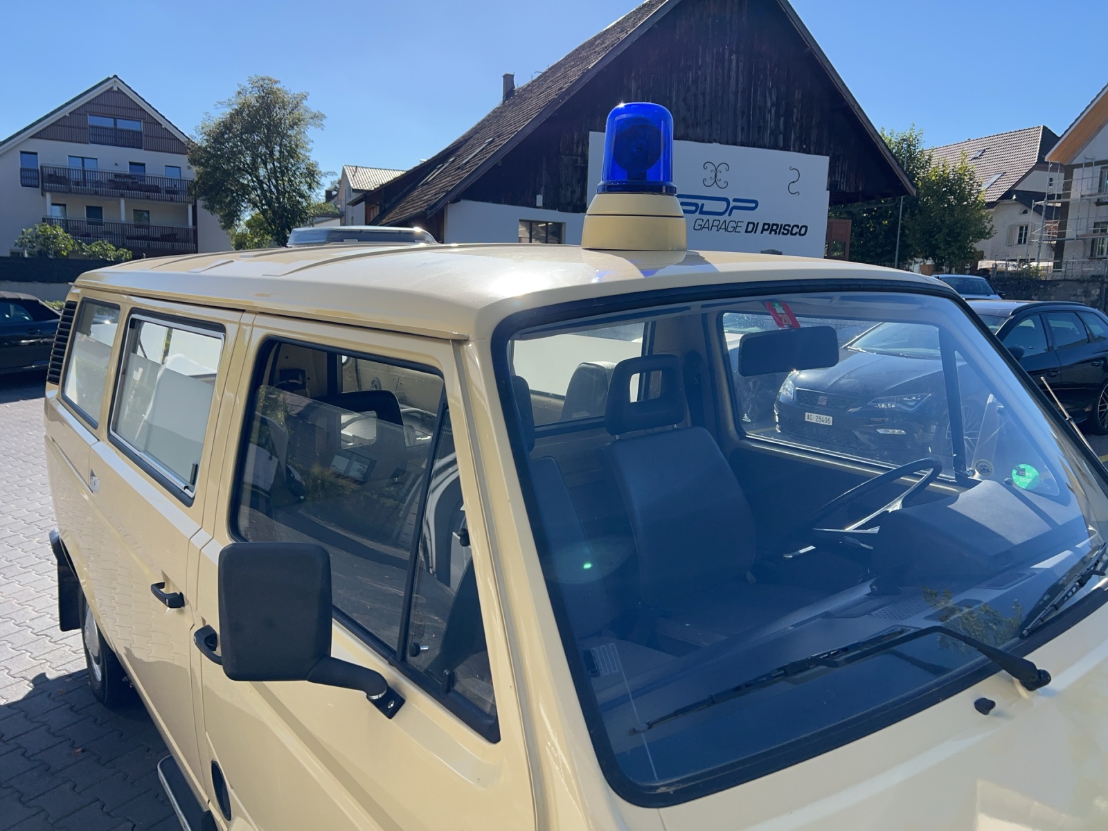 VW T3 Militär Krankenwagen-image-13