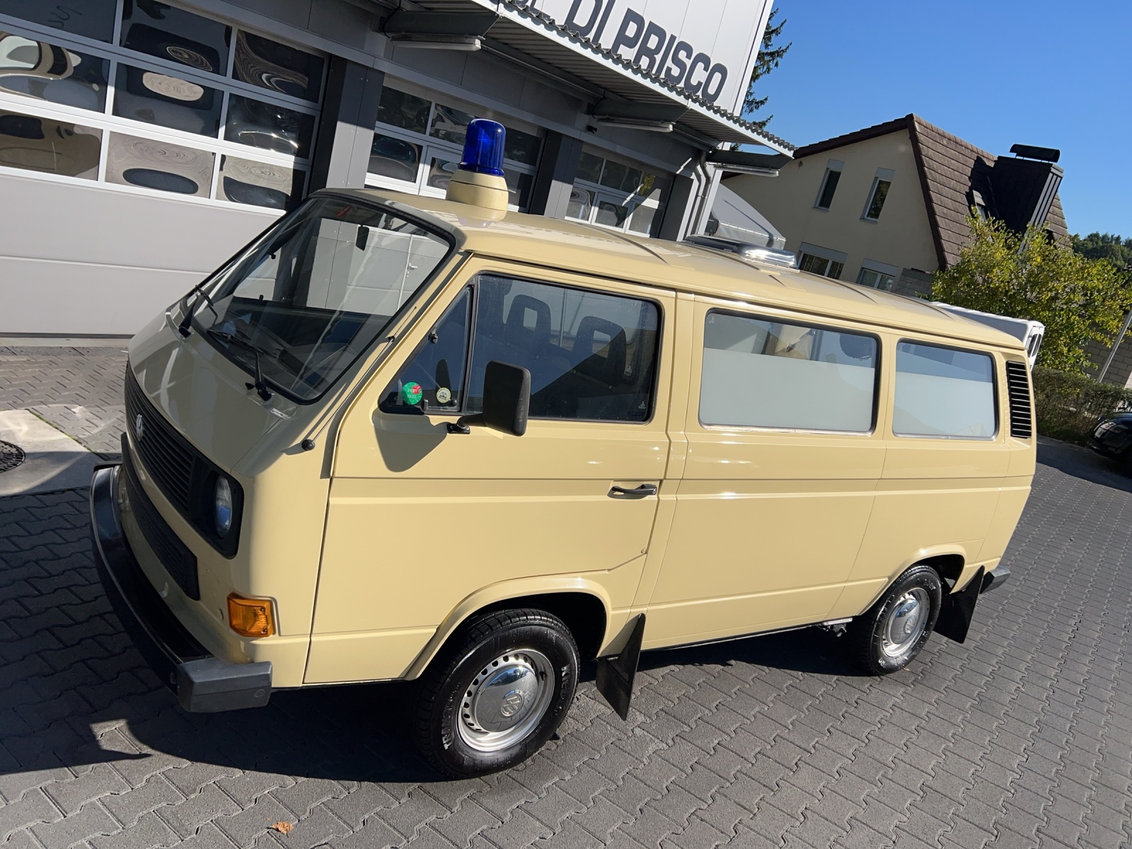 VW T3 Militär Krankenwagen-image-12