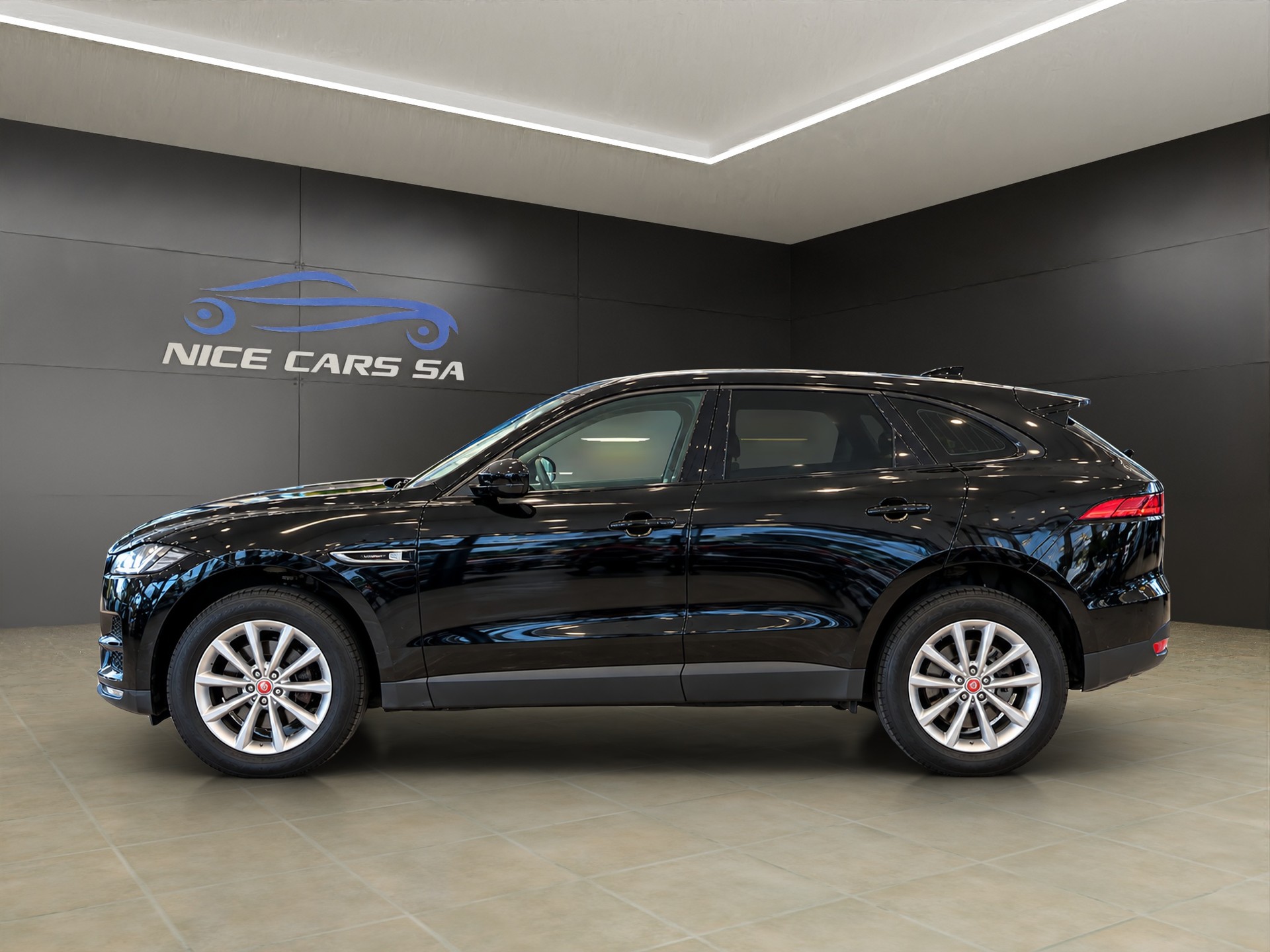 JAGUAR F-Pace 30t 2.0 R-Sport AWD Automatik-image-4