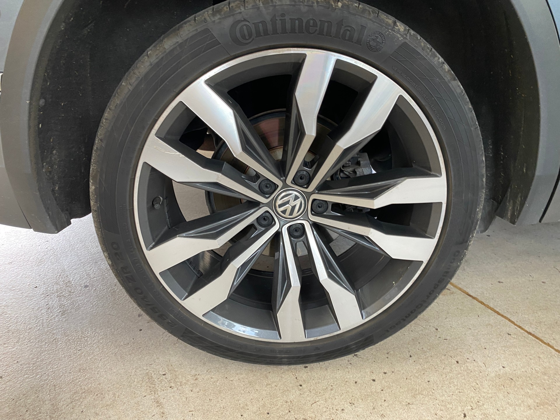 VW Tiguan Allspace 2.0 TDI R-Line-image-7