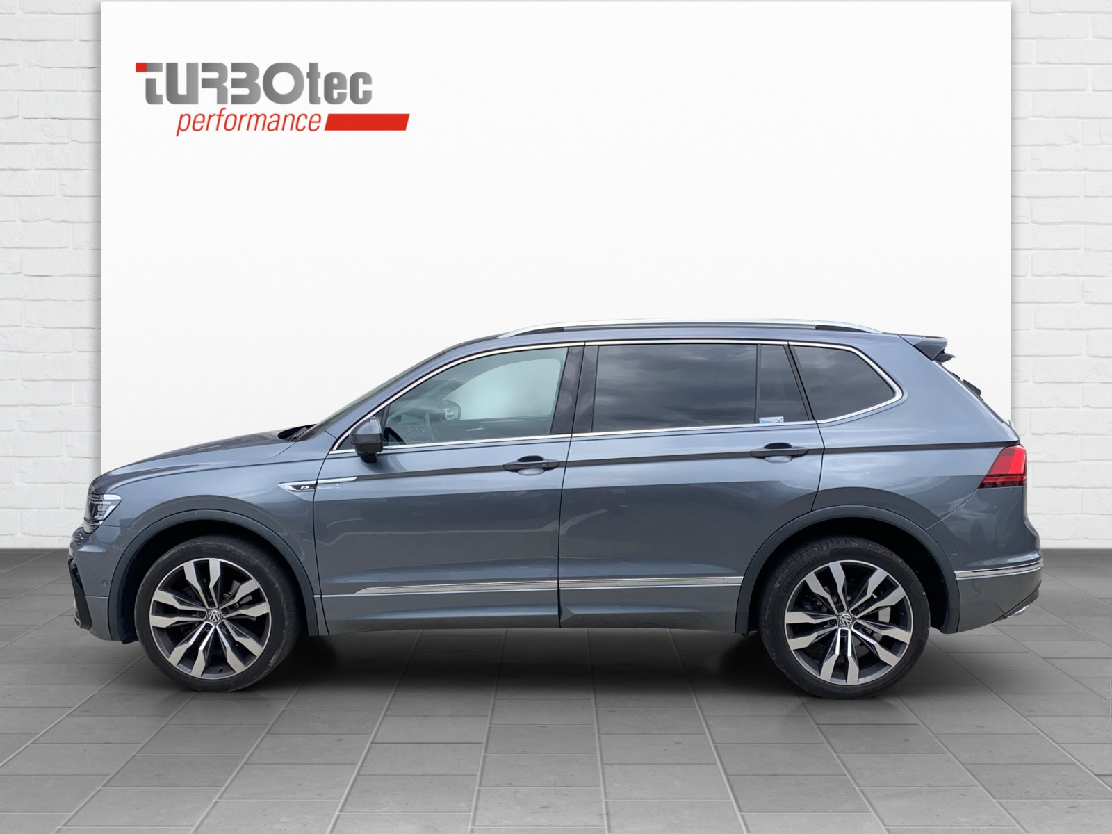 VW Tiguan Allspace 2.0 TDI R-Line-image-1