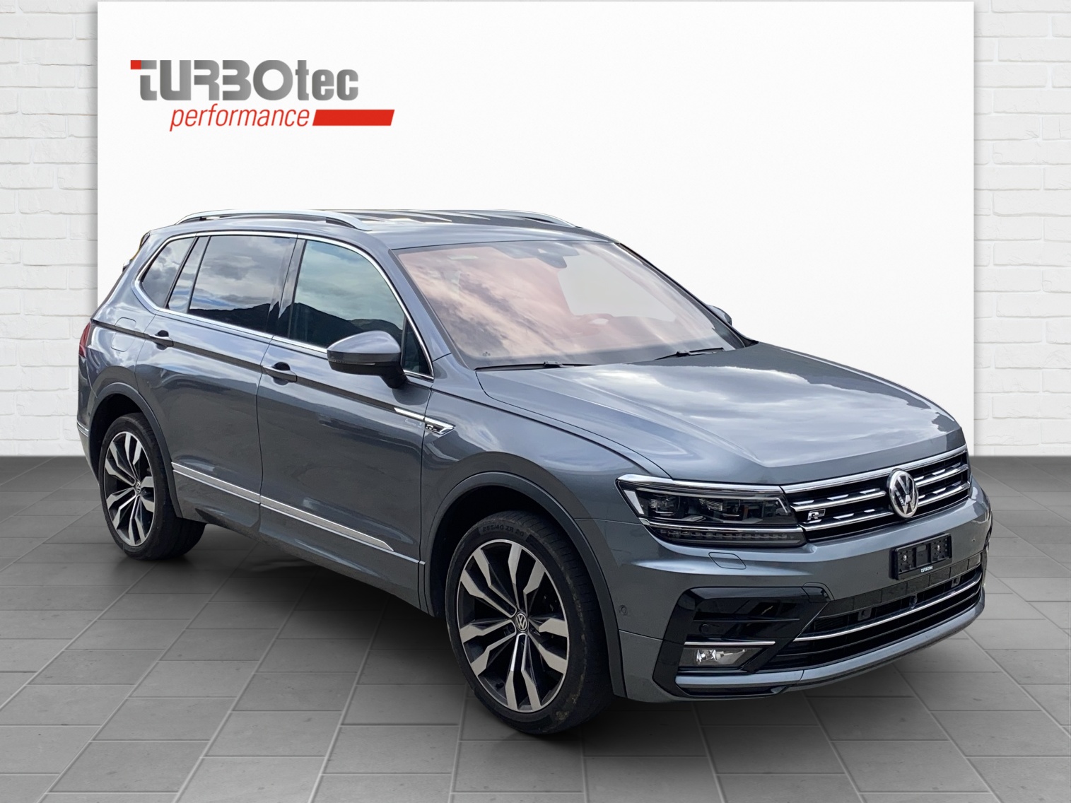 VW Tiguan Allspace 2.0 TDI R-Line-image-3