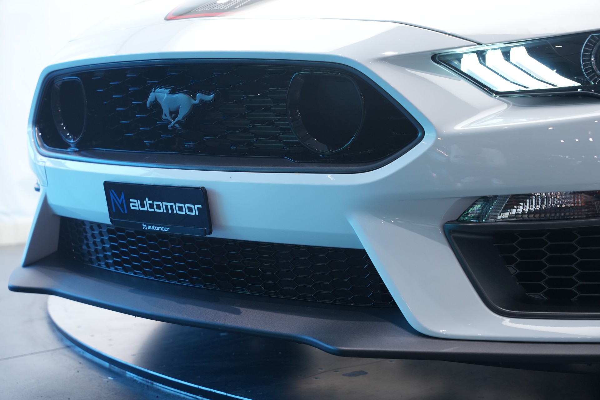 FORD Mustang Fastback 5.0 V8 Mach 1 Automat-image-48