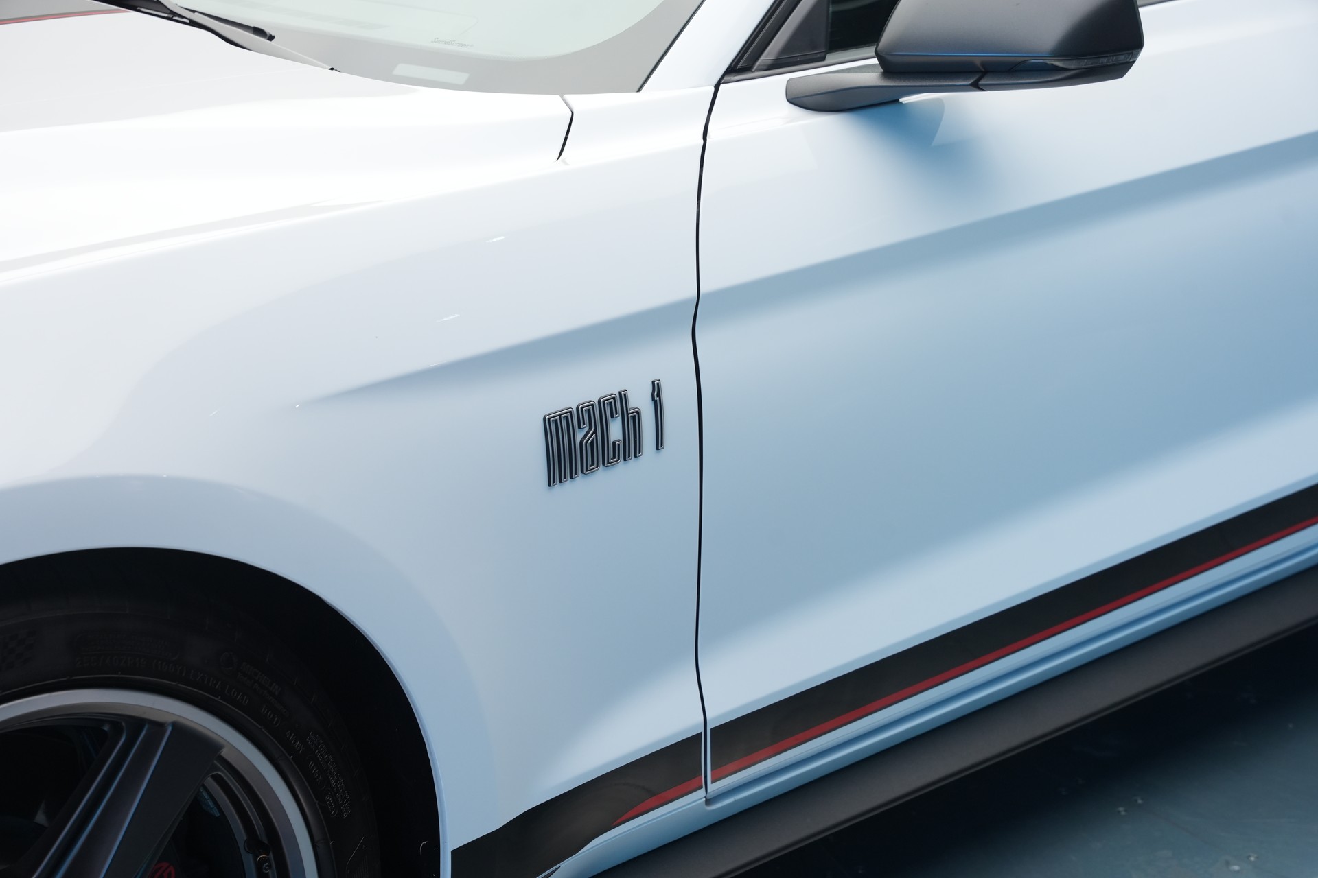 FORD Mustang Fastback 5.0 V8 Mach 1 Automat-image-50