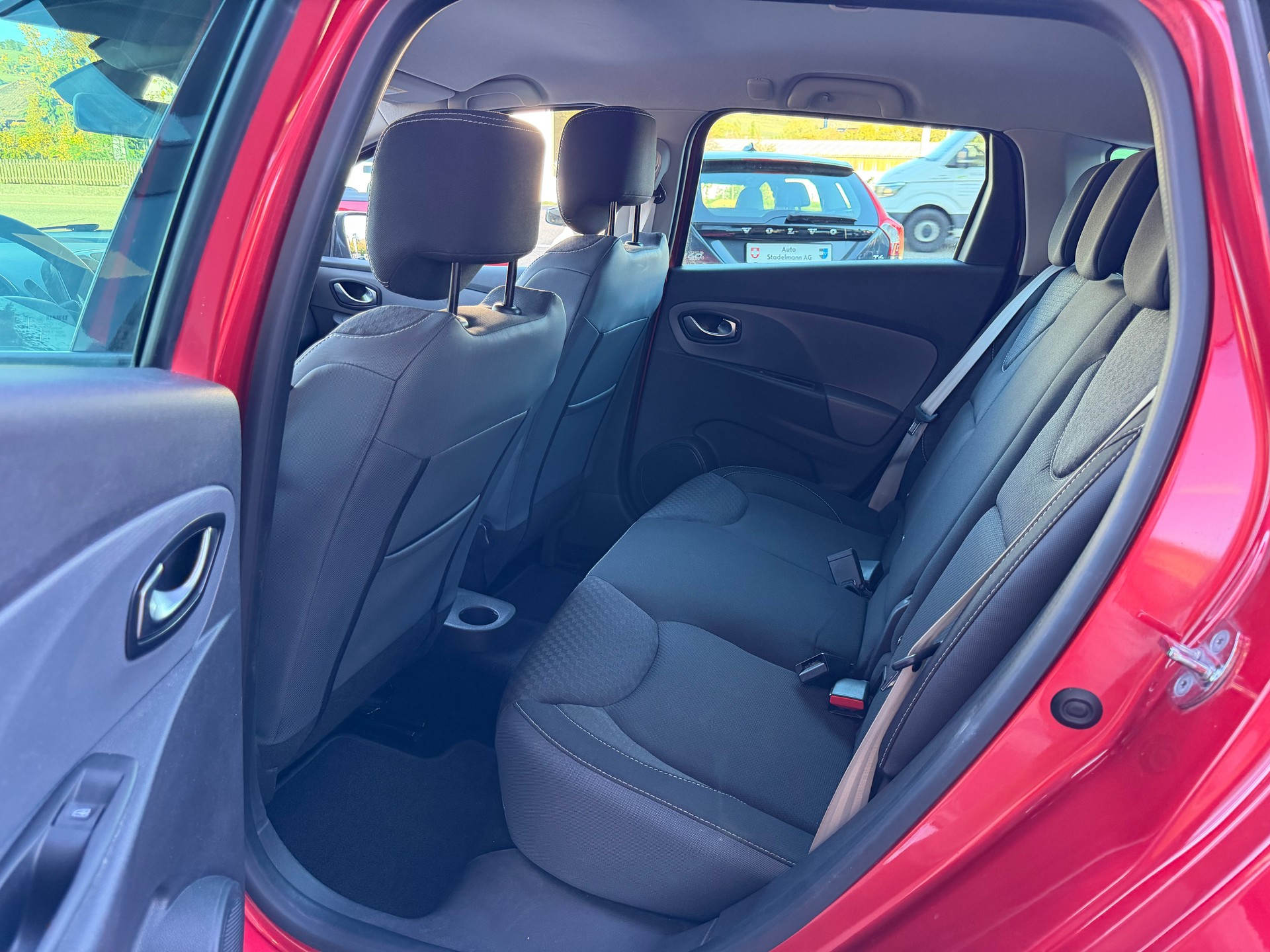 RENAULT Clio Grandtour 1.2 TCe 120 Iconic S/S-image-20