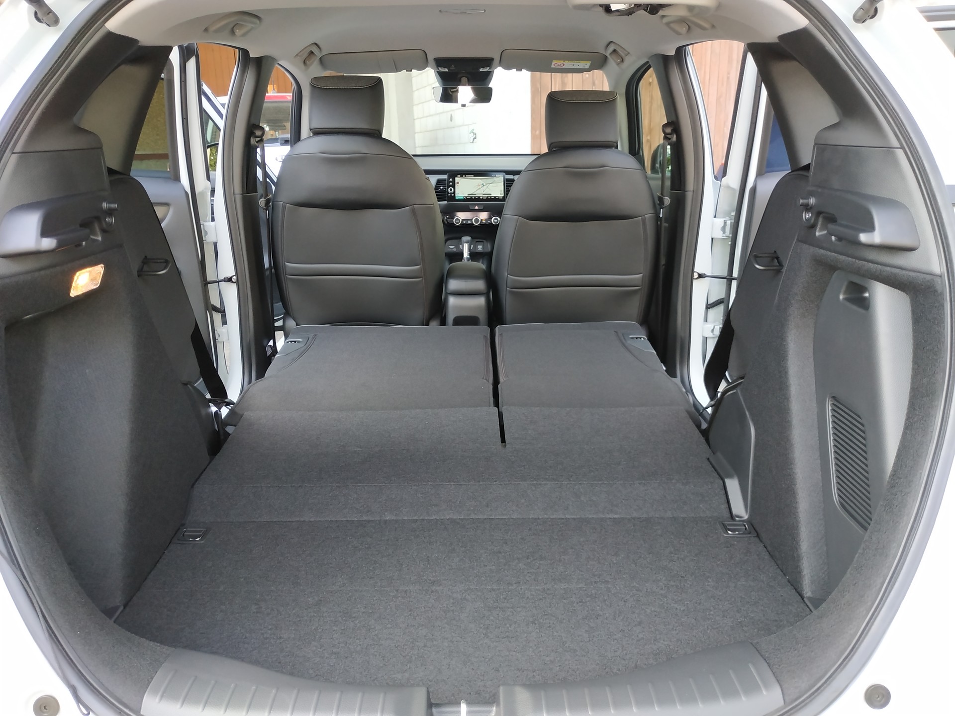 HONDA Jazz 1.5i-MMD Advance E-CVT-image-21