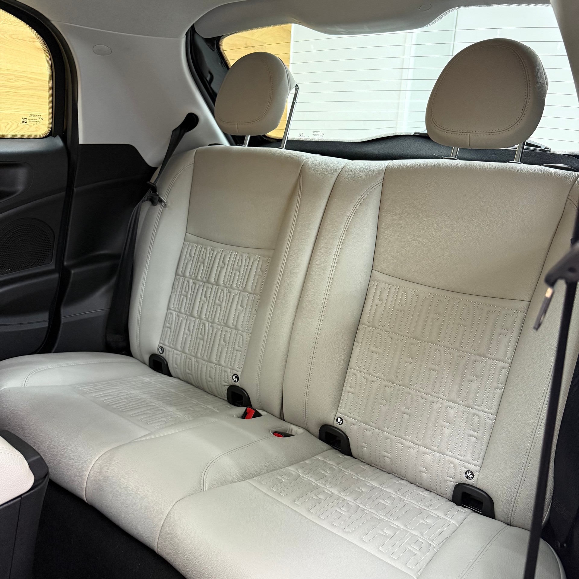 FIAT 500 3+1 electric 87 kW La Prima By Bocelli-image-11