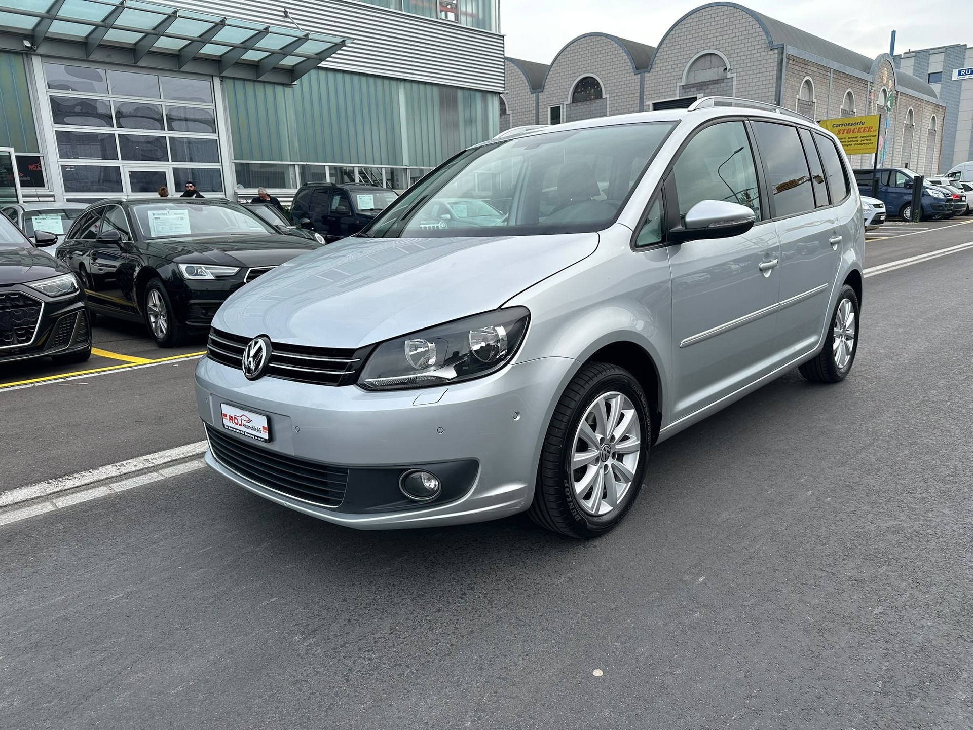 VW Touran 1.4 TSI Highline DSG-image-1