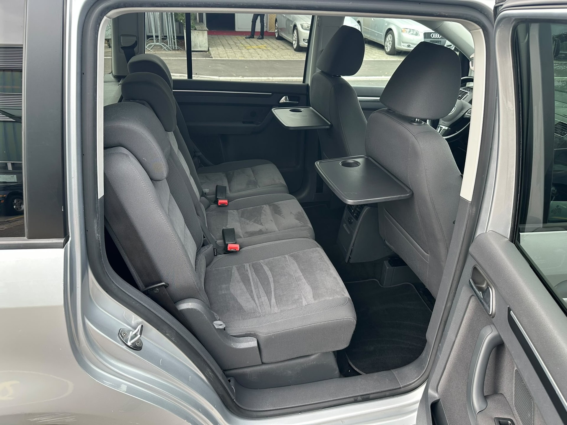VW Touran 1.4 TSI Highline DSG-image-14