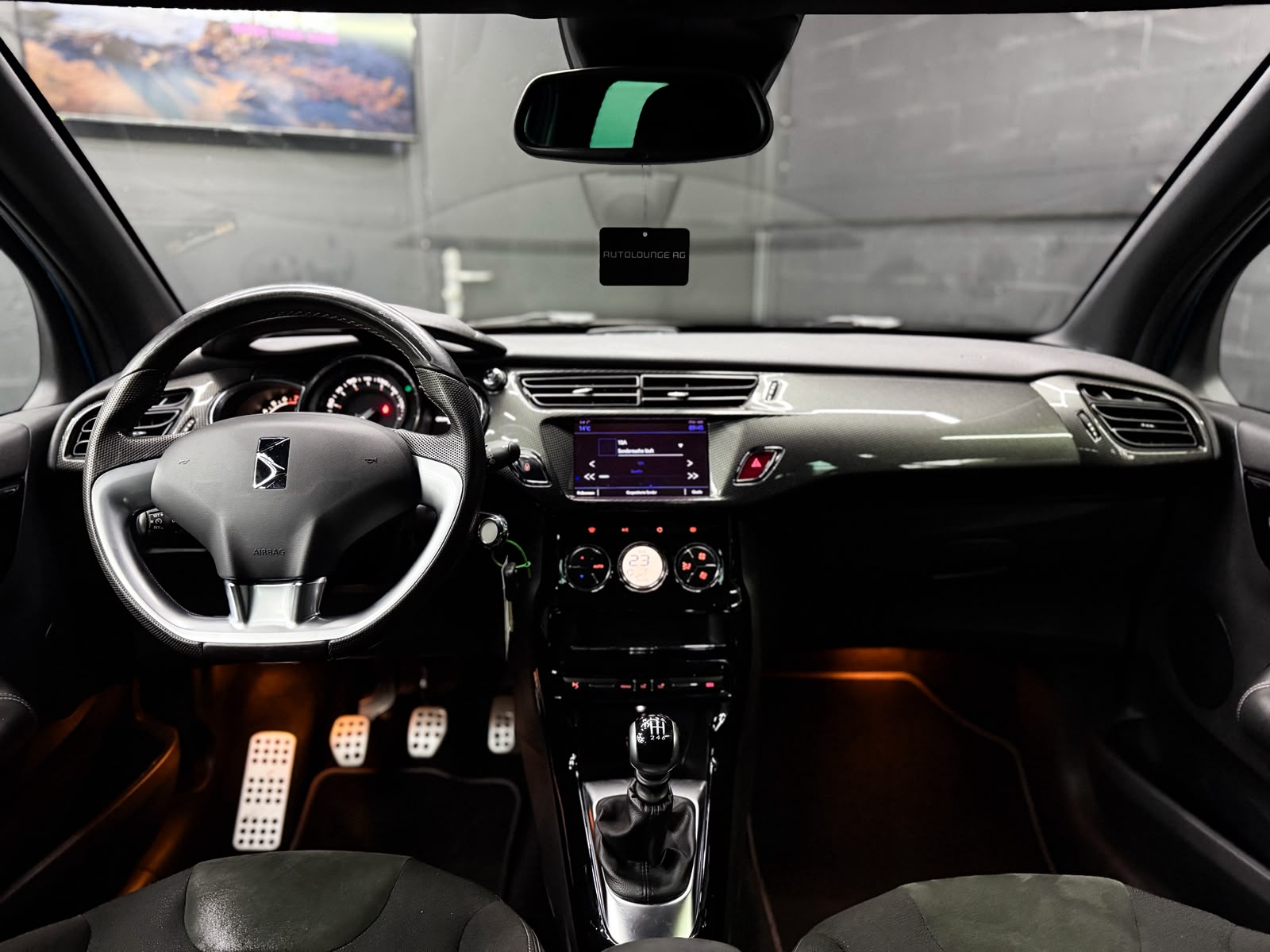 DS AUTOMOBILES DS 3 1.2 PureTech Faubourg Addict-image-9